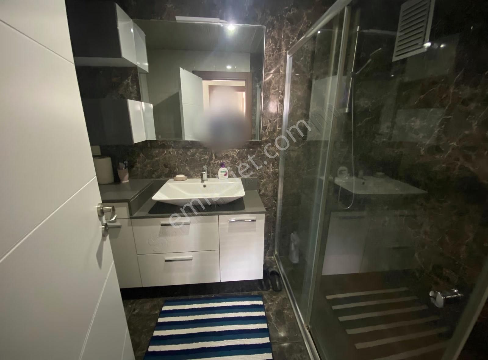 Acil Satılık! Ege'de Full Yapılı 3+1 Ön Cephe Çift Bloklu Sitede - Görsel 6