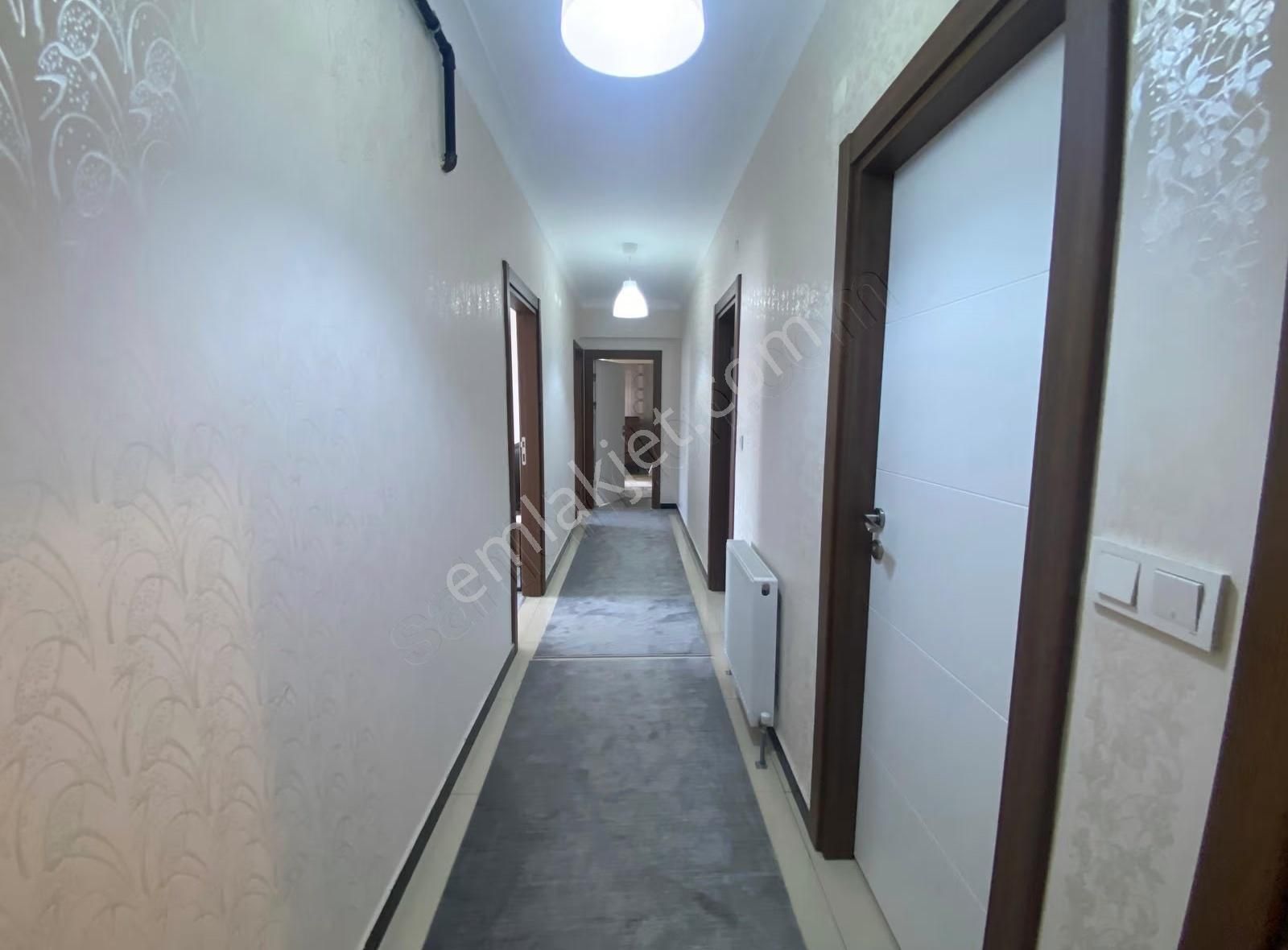 Acil Satılık! Ege'de Full Yapılı 3+1 Ön Cephe Çift Bloklu Sitede - Görsel 2