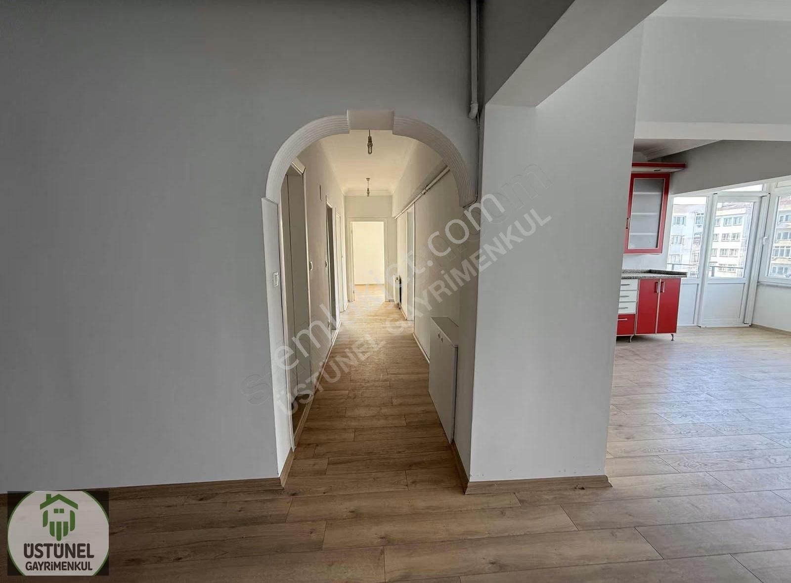 Üstünel'den Dumlupınarda Aile Sitesinde Geniş 3+1 Satılık Daire - Görsel 2