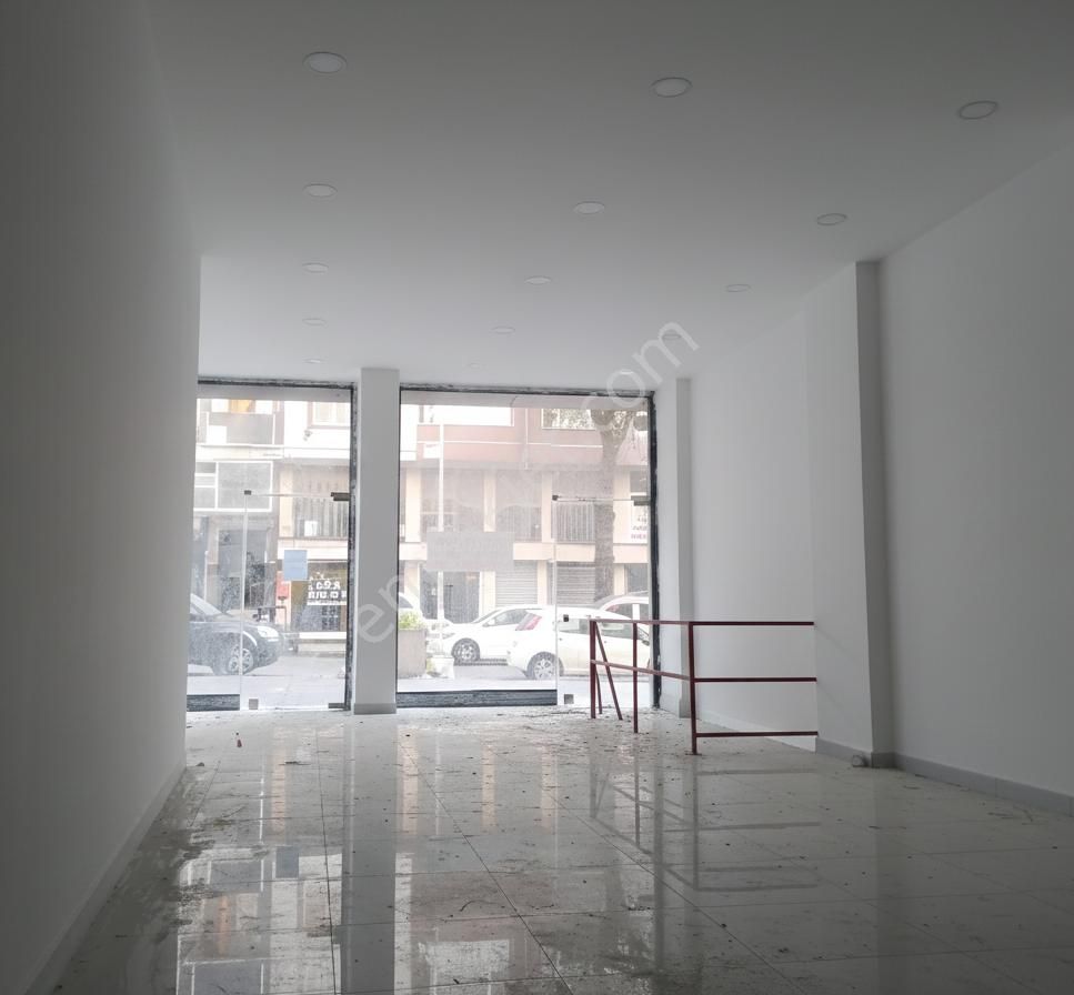 Gazıosmanpaşa Pazariçi Cadde Üzeri Sıfır Depolu Dükkan 100+120 M² - Görsel 11