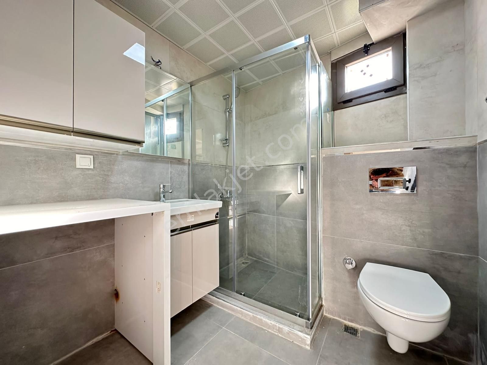 Karşıyaka Bahariye De Satılık 5 Katlı Nın Ara Katın Da Daire K. Mutfak Fiyat.9.600tl - Görsel 3