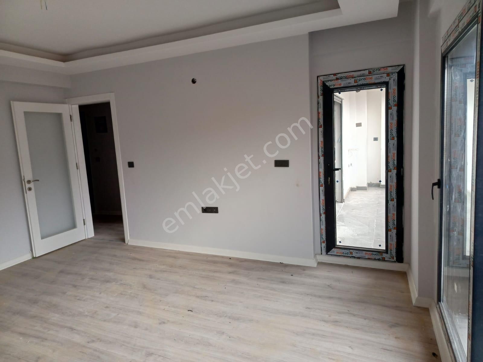 Karşıyaka Bahariye De Satılık 5 Katlı Nın Ara Katın Da Daire 2+1 -60-78m2 - Görsel 13