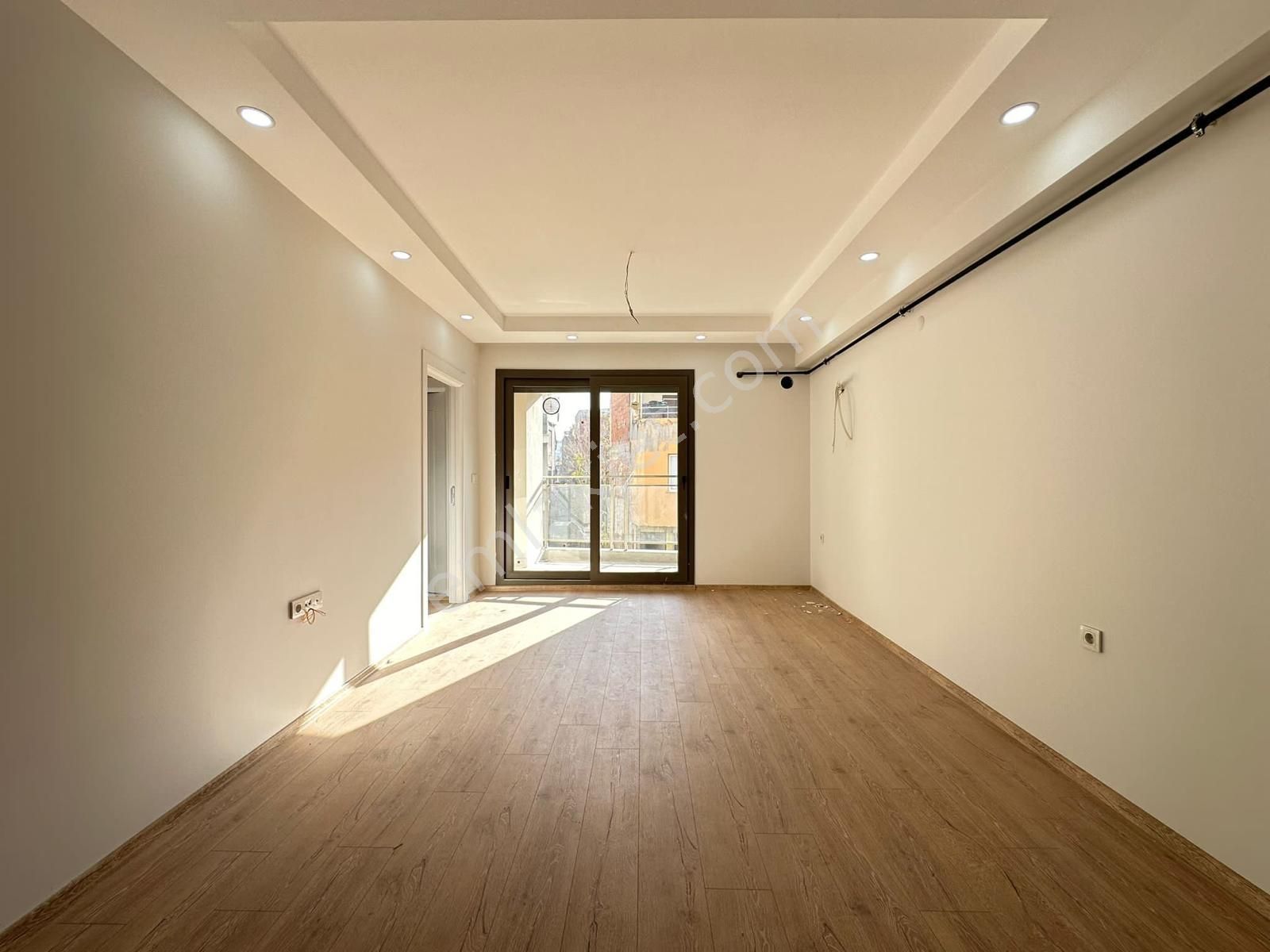 Karşıyaka Bahariye De Satılık 5 Katlı Nın Ara Katın Da Daire 2+1 -60-78m2 - Görsel 9