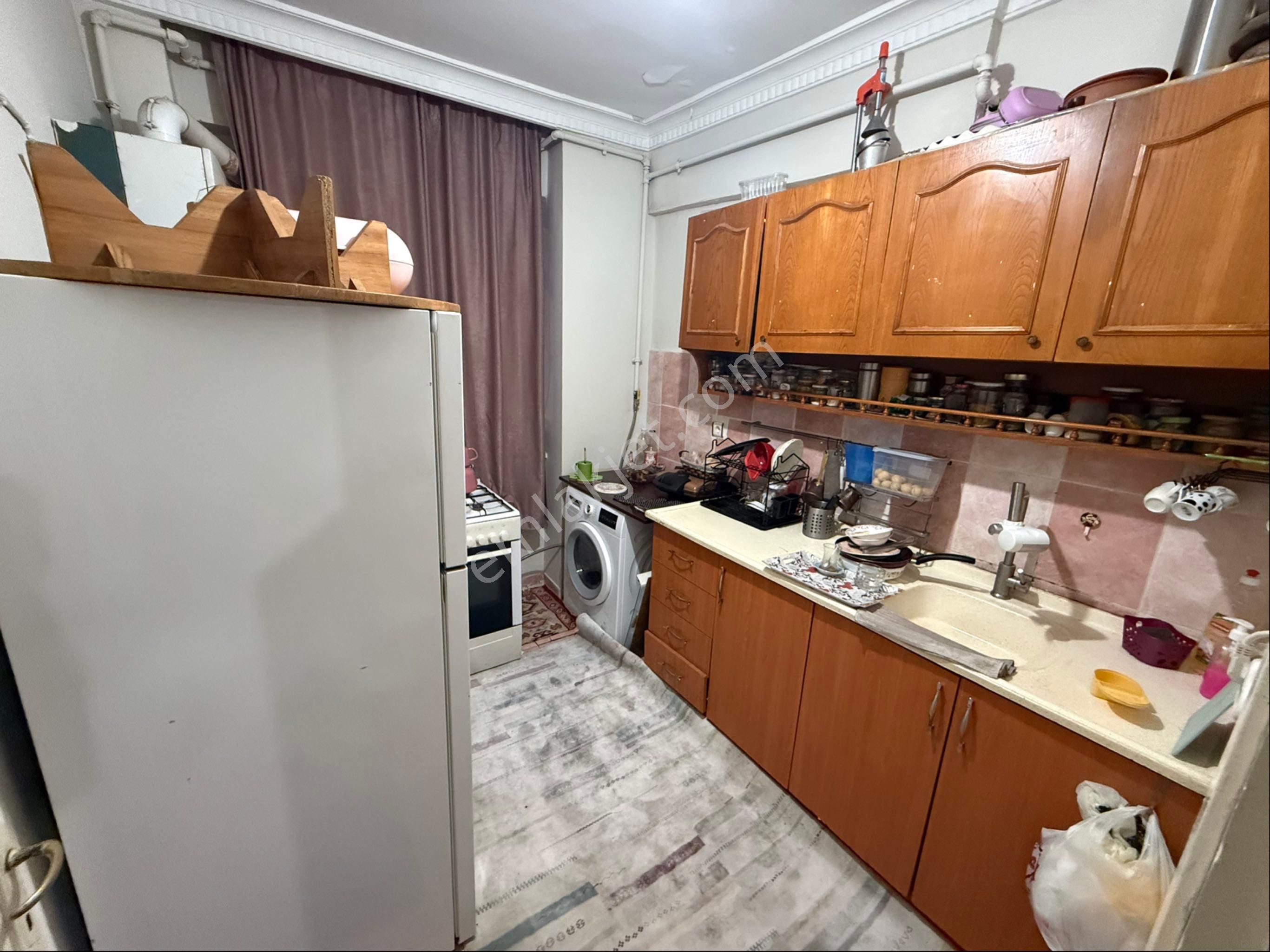 Reşadiye Emlaktan Sefaköy İnönün Mah De 2+1 Yüksek Giriş Kat - Görsel 12