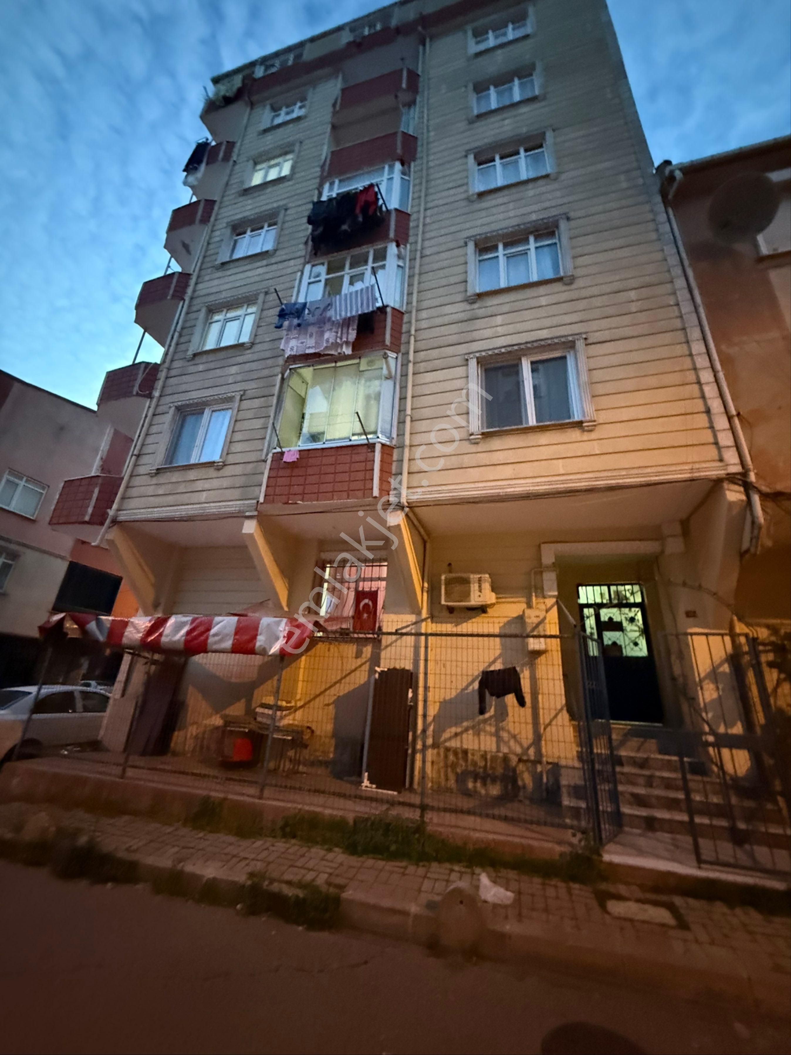 Reşadiye Emlaktan Sefaköy İnönün Mah De 2+1 Yüksek Giriş Kat - Görsel 3