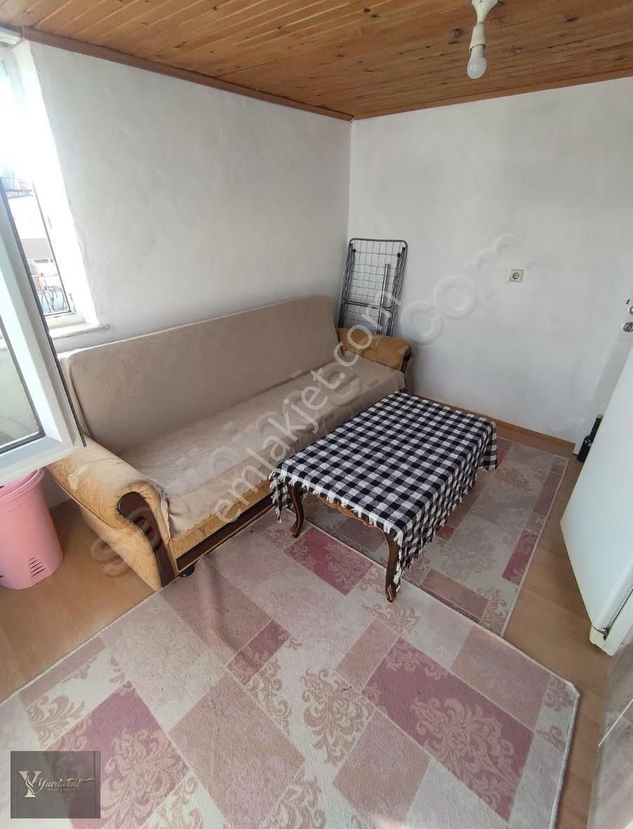 Ulusoy Caddesinde Eşyalı Kiralık 1+1 - Görsel 3