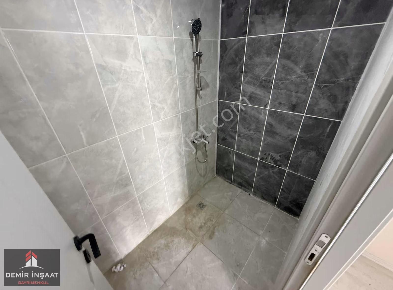 Demir İnşaat Site İçerisinde Otoparklı Sıfır 3+1 7.kat Daire - Görsel 2