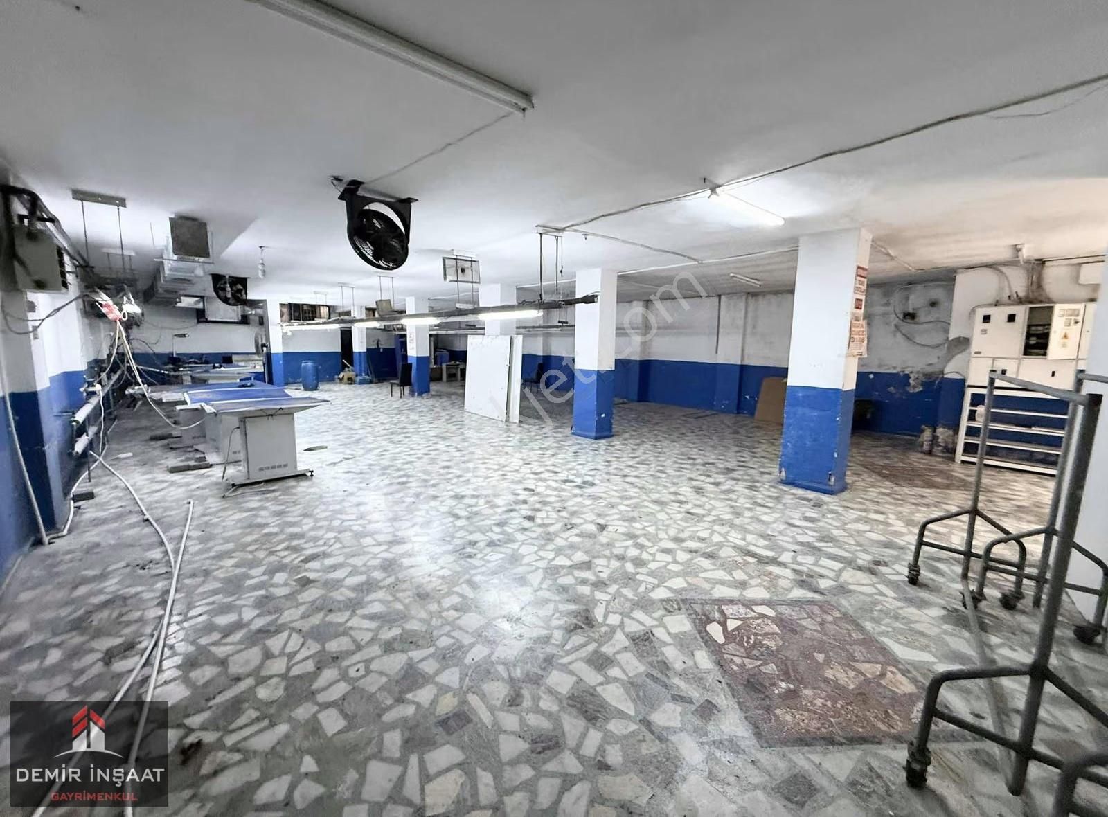 Demir İnşaattan 50.yılda Cadde Üzeri 500m2 Dükkan