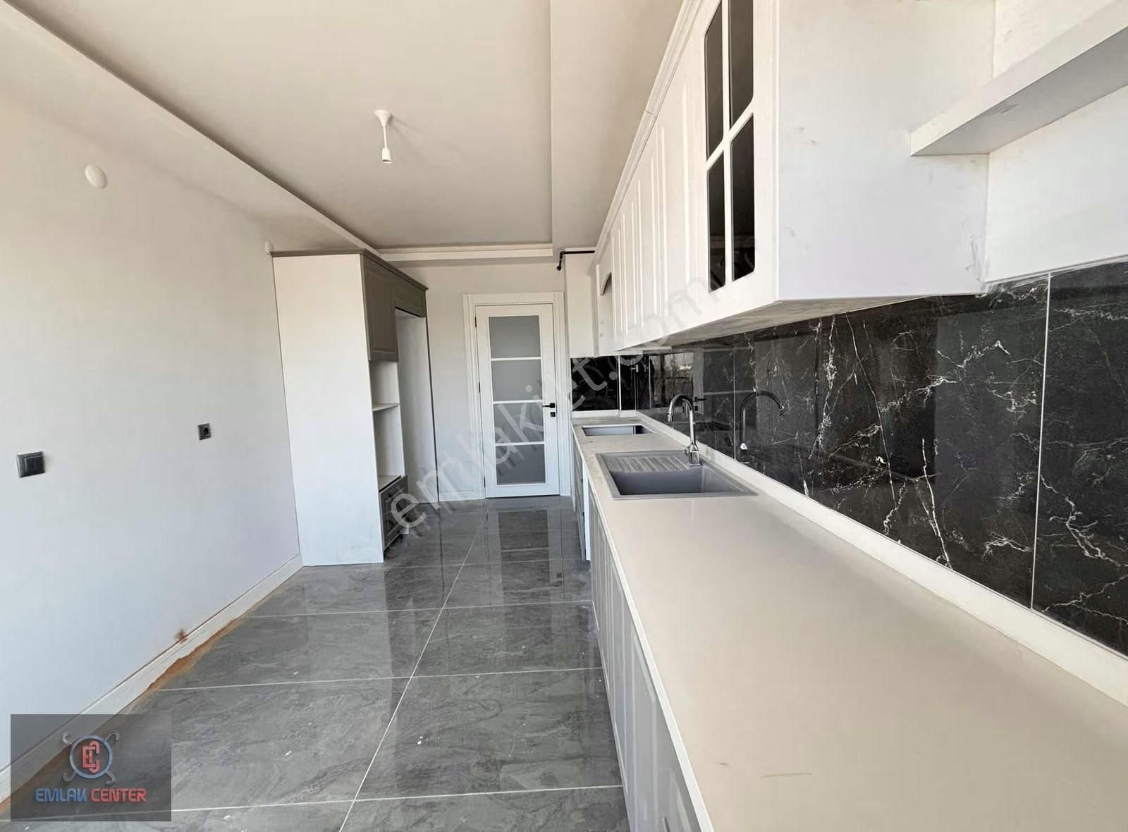 Erkilet Bulvarı Üzerinde Polis Okulu Yanında 3+1 Lüks Daire - Görsel 13