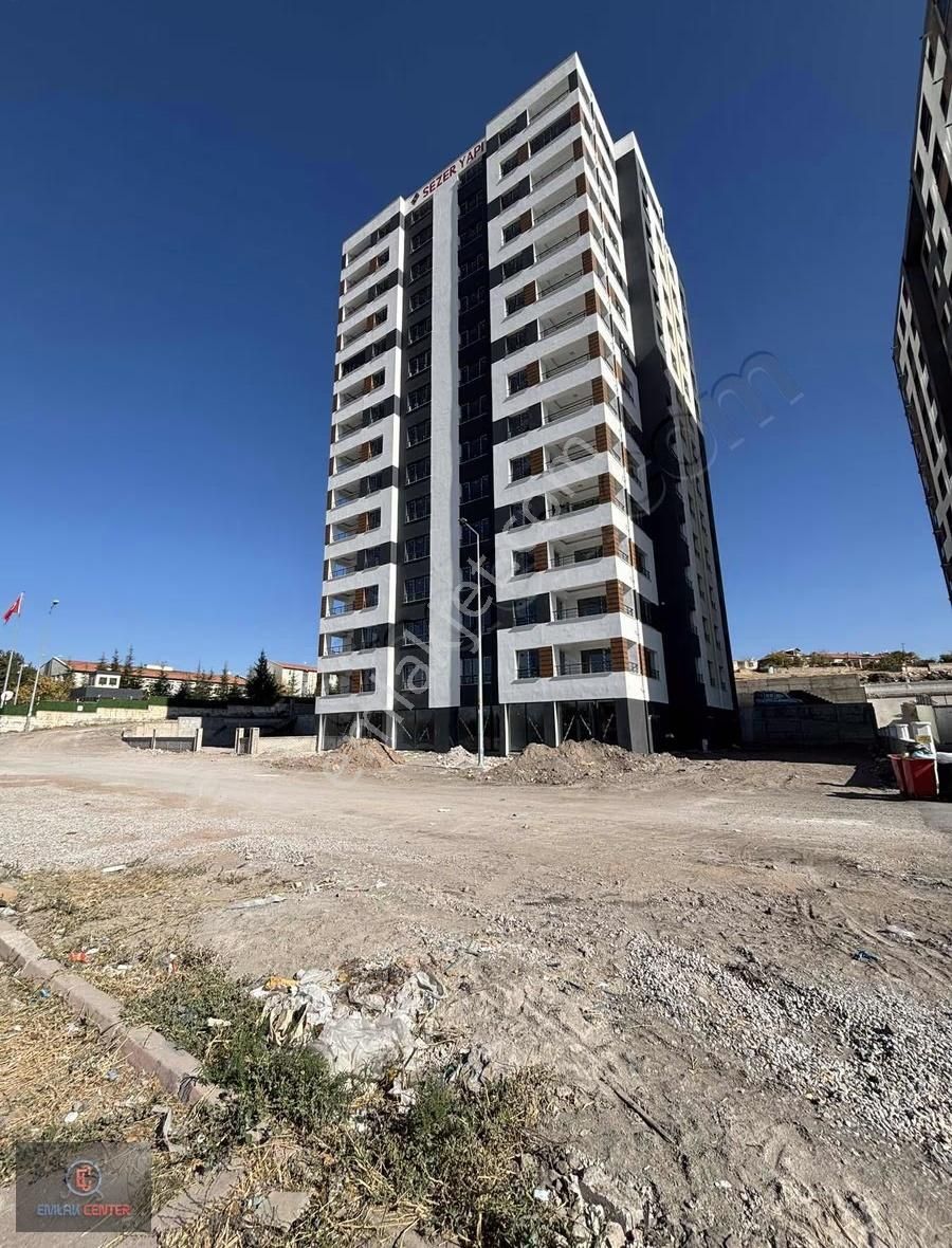 Erkilet Bulvarı Üzerinde Polis Okulu Yanında 3+1 Lüks Daire - Görsel 2