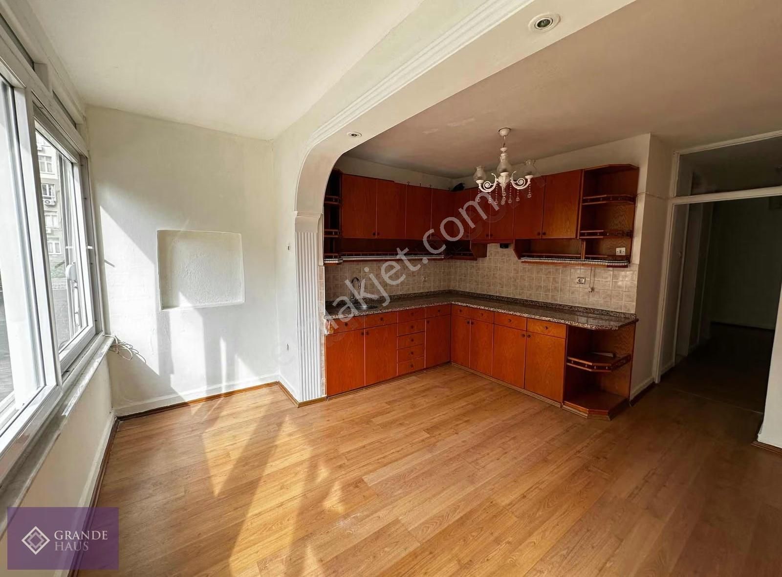 Üçgen Mah. Katta, Ayrı Mutfaklı, Asansörlü 2+1 Kiralık Daire - Görsel 21