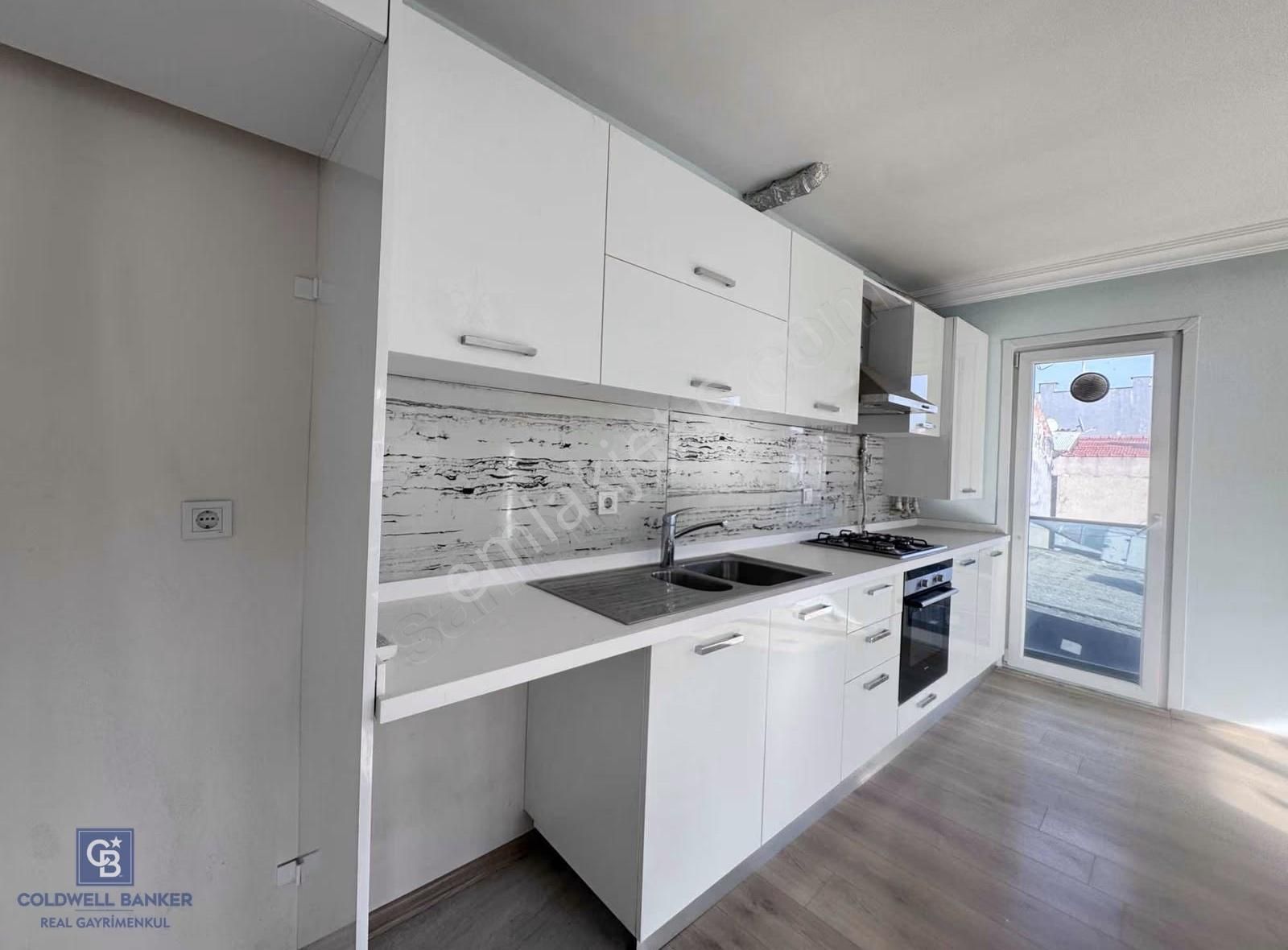 Kadıköy Yeldeğirmeni Yeni Bina Asansörlü 2+1 Satılık Daire - Görsel 5