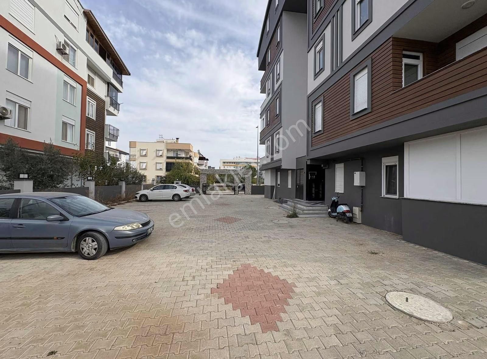 Yeniköy Mahallesinde 3+1 Kiralık Daire - Görsel 5
