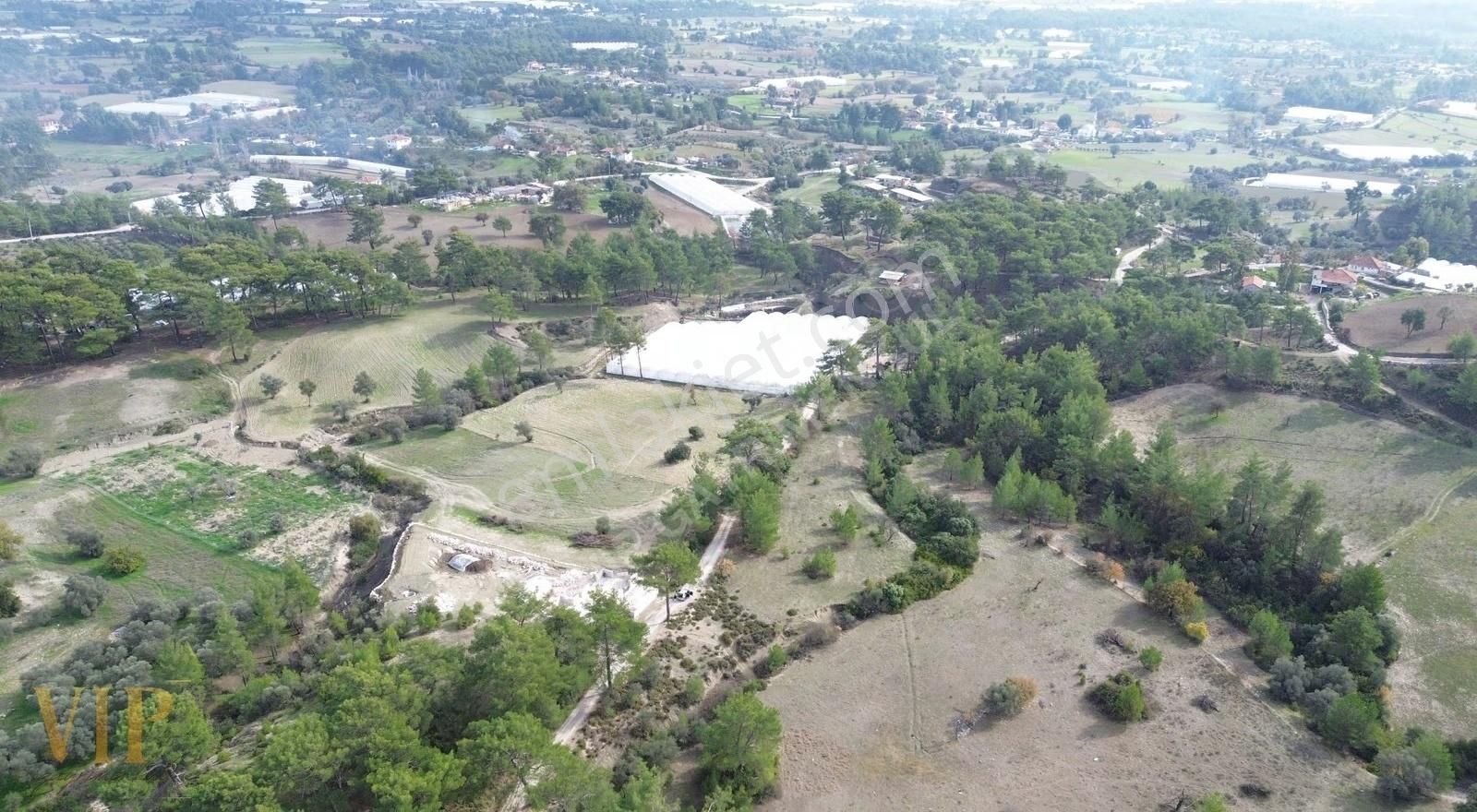 Vıp Gayrimenkul' Den Kaş Uğrar Mah. Merkezinde 7.500m² Tarla - Görsel 4