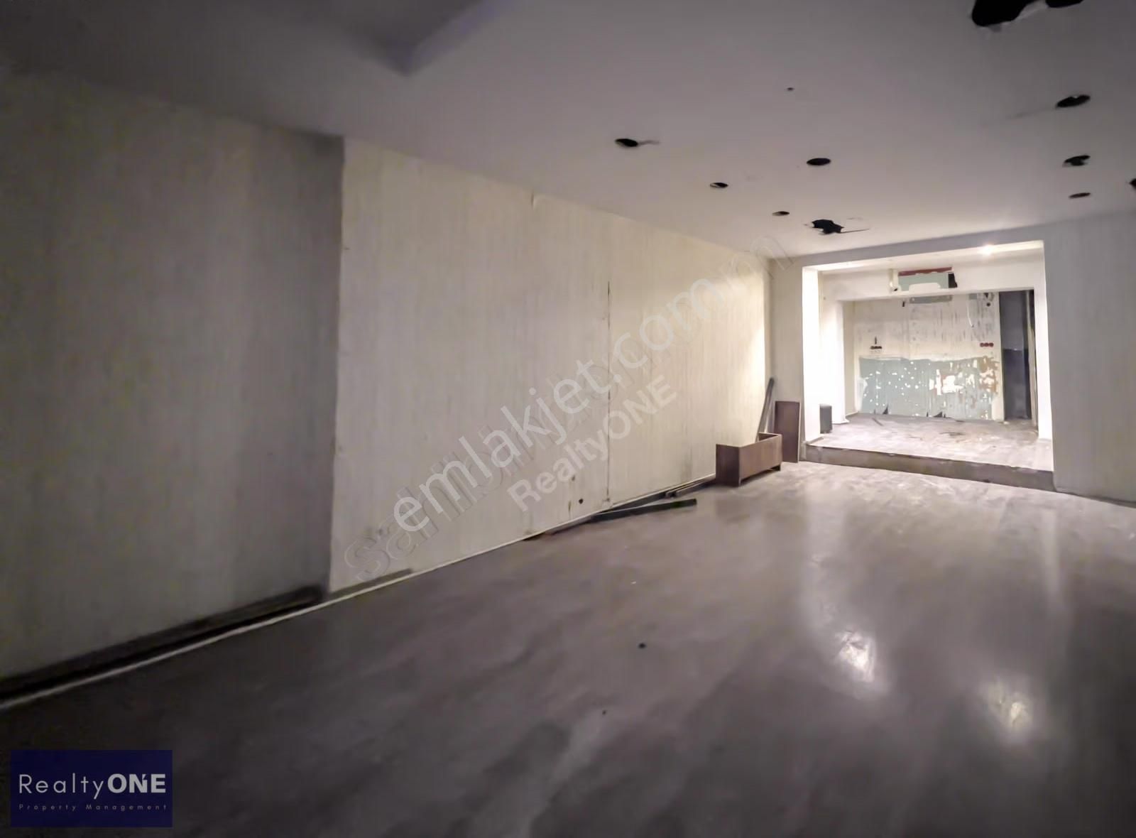 R-one Beyoğlu İstiklal Dibi Süper Konum 75m2 Kiralık Dükkan-eng - Görsel 30