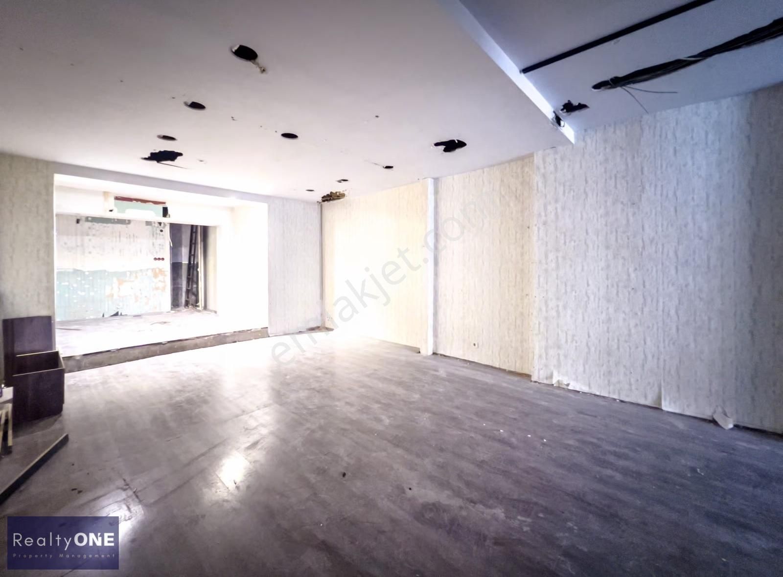 R-one Beyoğlu İstiklal Dibi Süper Konum 75m2 Kiralık Dükkan-eng - Görsel 8