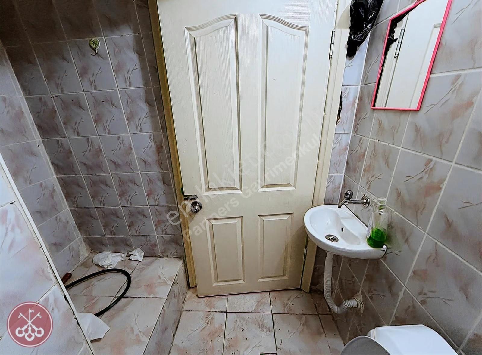 İstanbul Kasımpaşa Bahriye Caddesi Üzerinde Kiralık 1+1 İş Yeri - Görsel 8