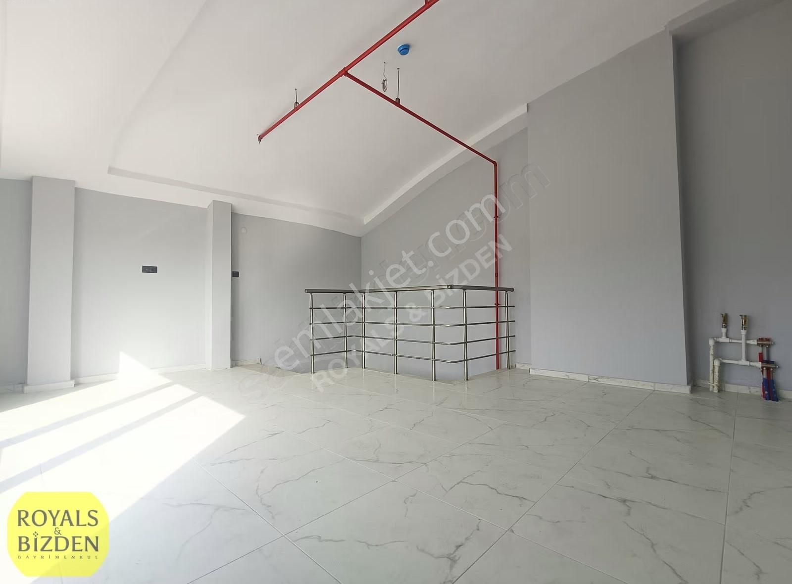 Esenler De Görgülü Center'da ''80 M2 Teraslı 3+1 Satılık Ofis'' - Görsel 3