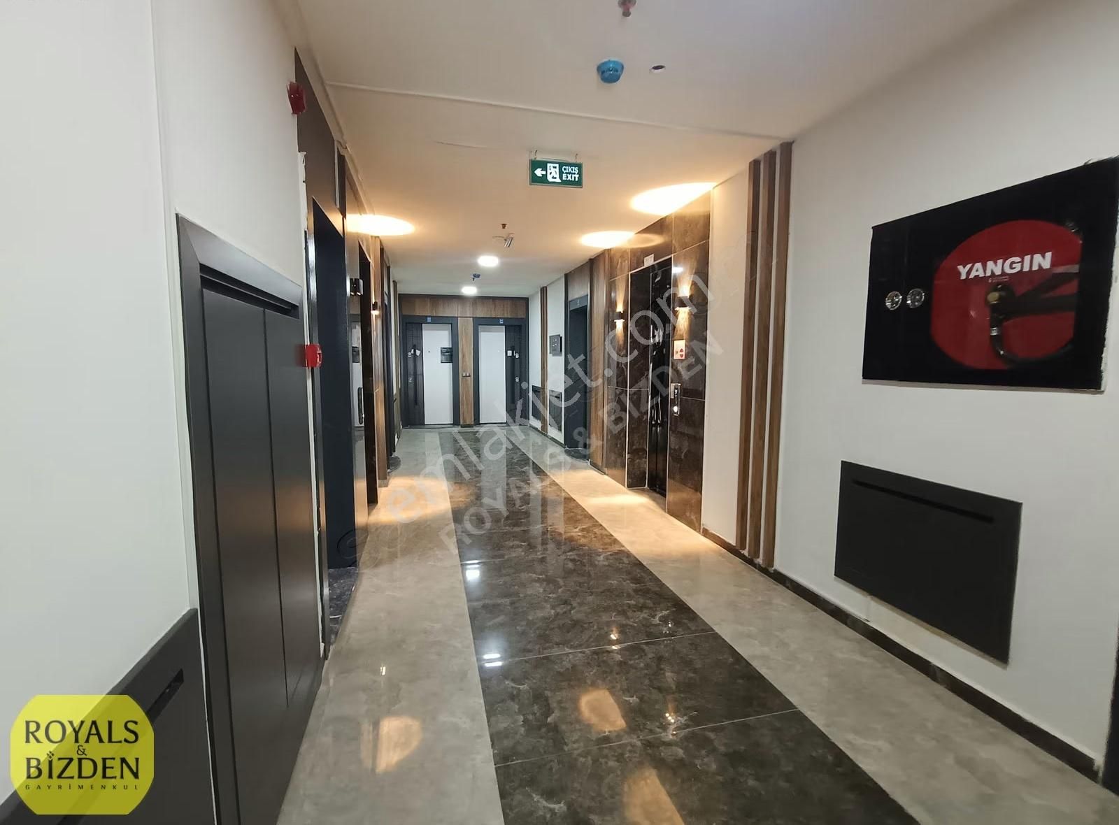 Esenler De Görgülü Center'da ''80 M2 Teraslı 3+1 Satılık Ofis'' - Görsel 12