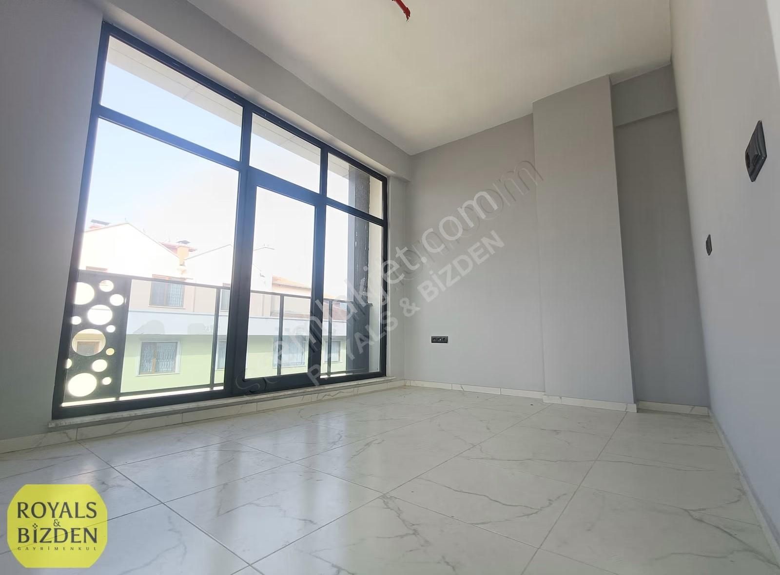 Esenler De Görgülü Center'da ''80 M2 Teraslı 3+1 Satılık Ofis'' - Görsel 26