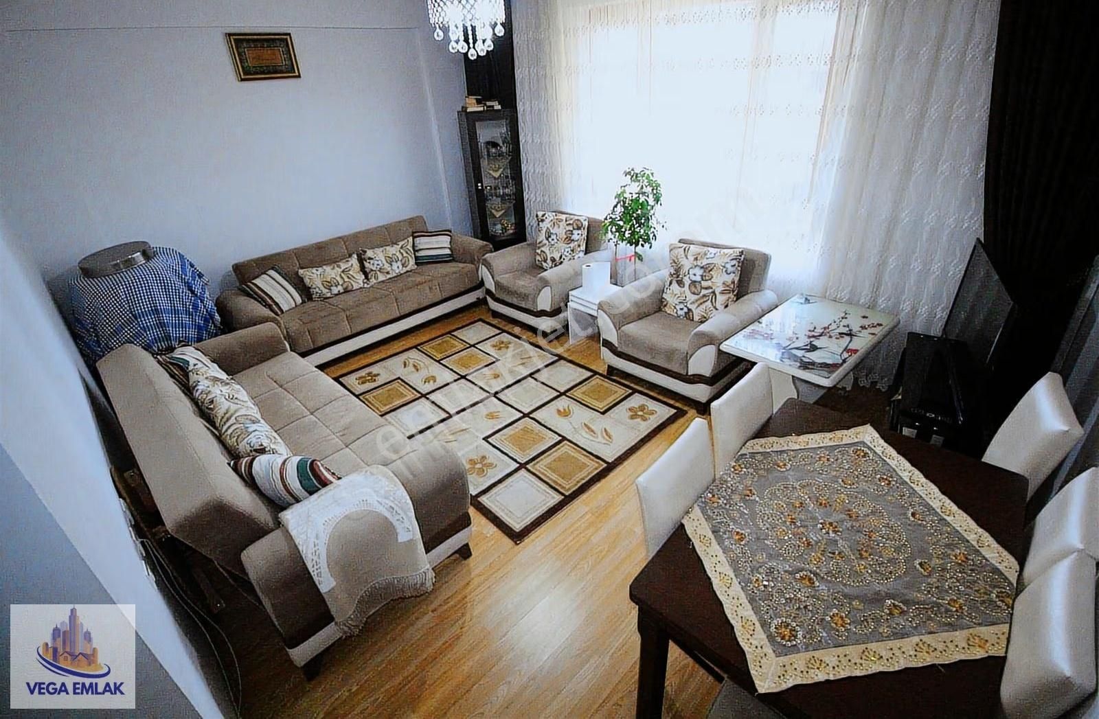 Vega Emlak'tan Altınpark Otobüs Son Durak Yakını 3+1 Daire - Görsel 17