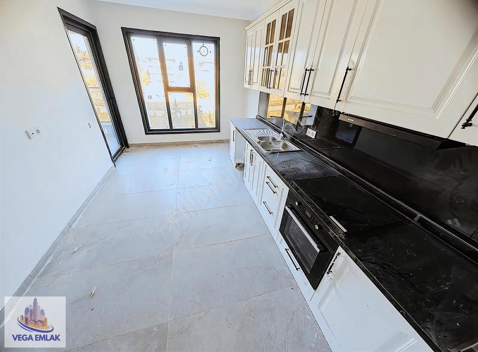 Vega Emlak'tan Vestra Protokol'de Full Yapılı Lüks Site Dairesi - Görsel 11