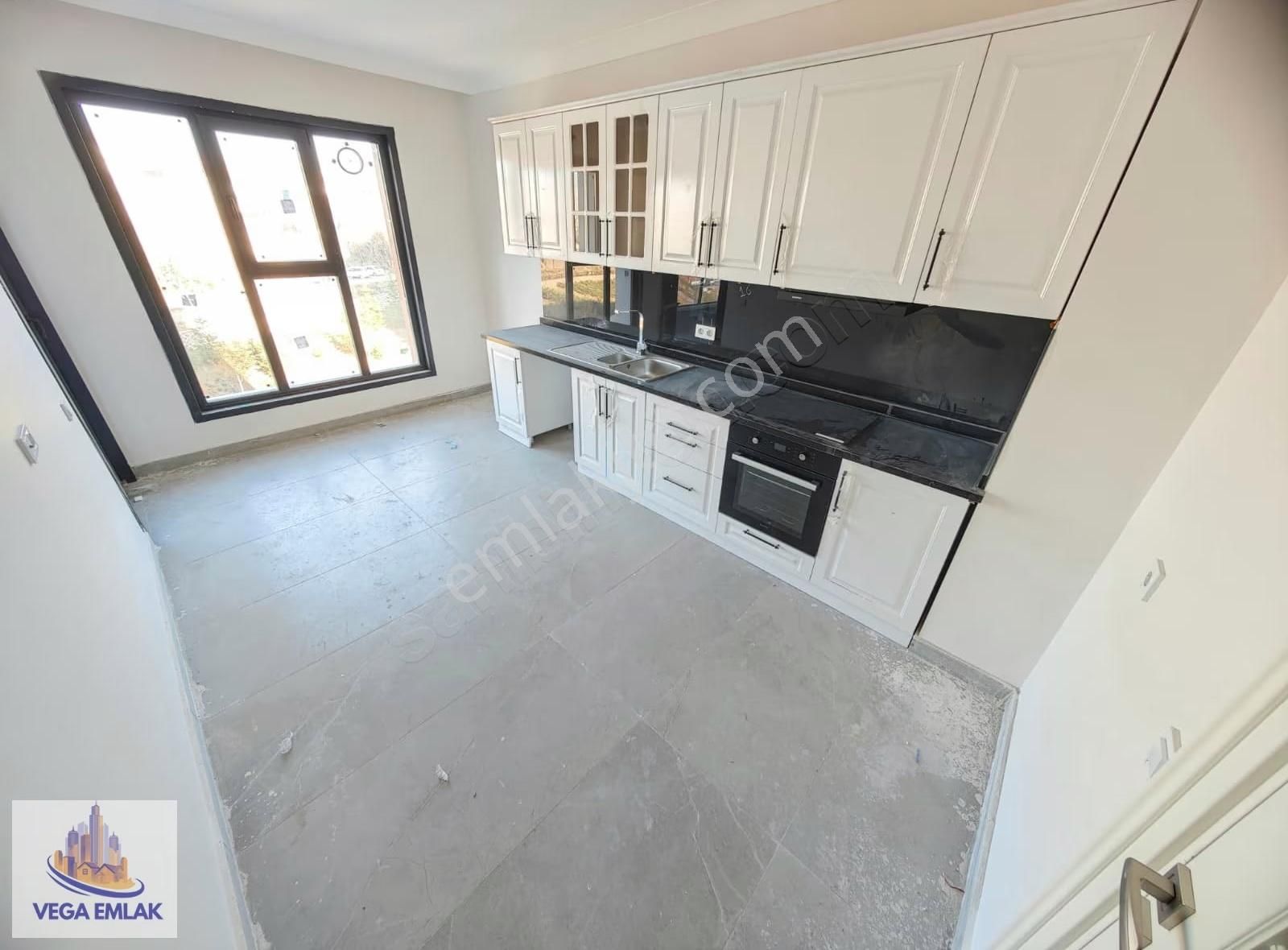 Vega Emlak'tan Vestra Protokol'de Full Yapılı Lüks Site Dairesi - Görsel 12
