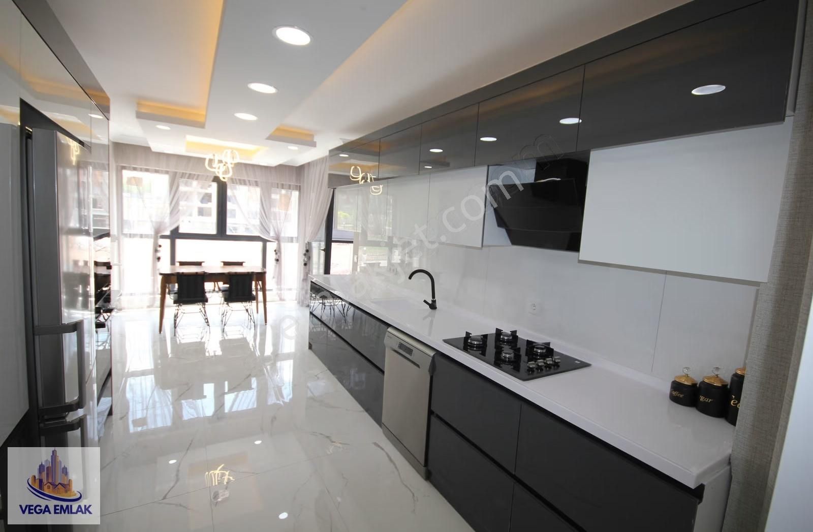 Vega Emlak'tan Konfor Arayanlara 4+1 Süper Lüks Daire - Görsel 12