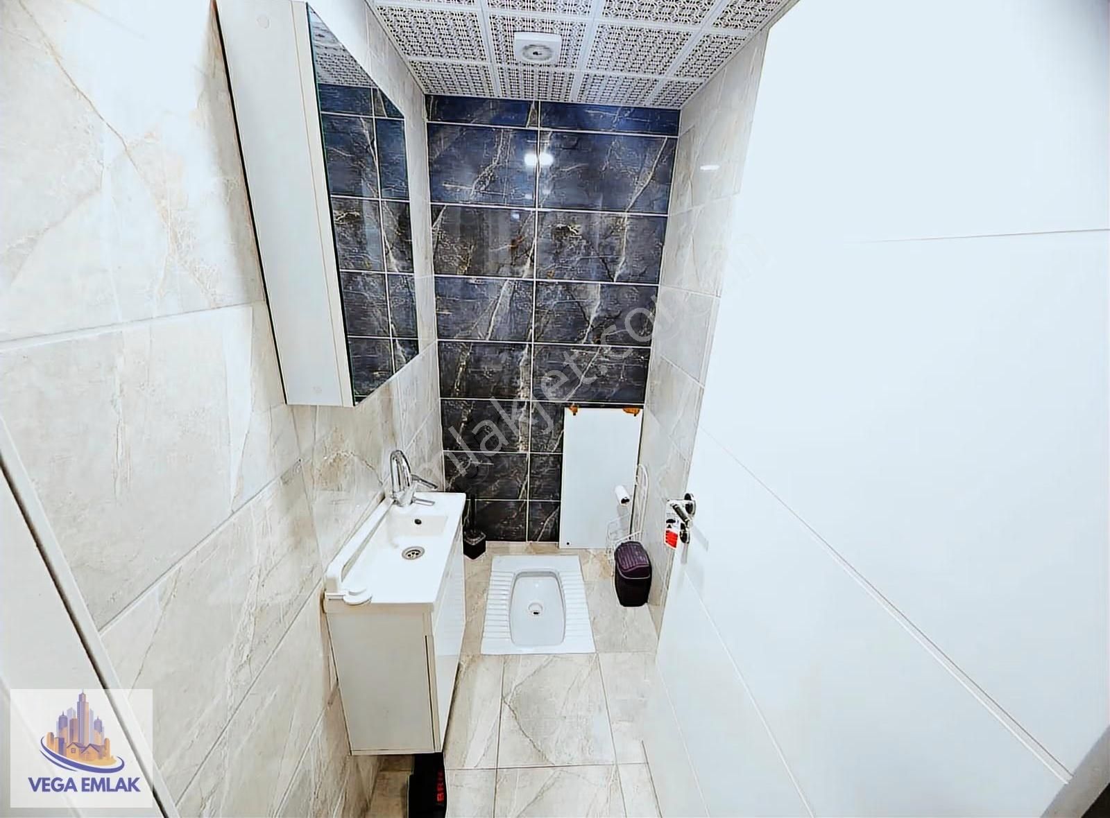 Vega Emlaktan Zafer Fırını V Cemre Rarkı Yakını 4+1 Site Dairesi - Görsel 25