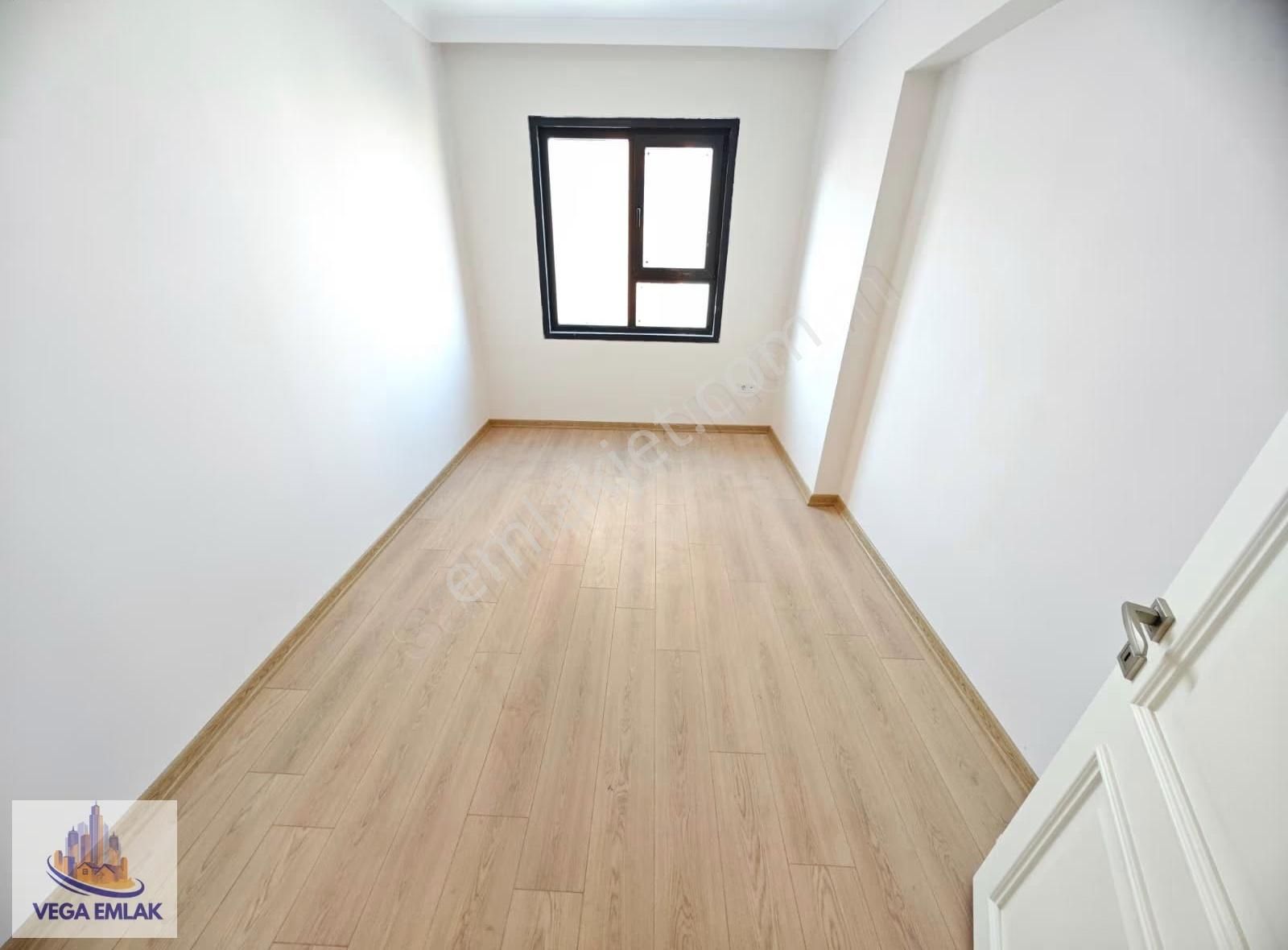 Vega Emlak'tan Vestra Protokolde Ön Cephe En Uygun Site Dairesi - Görsel 35