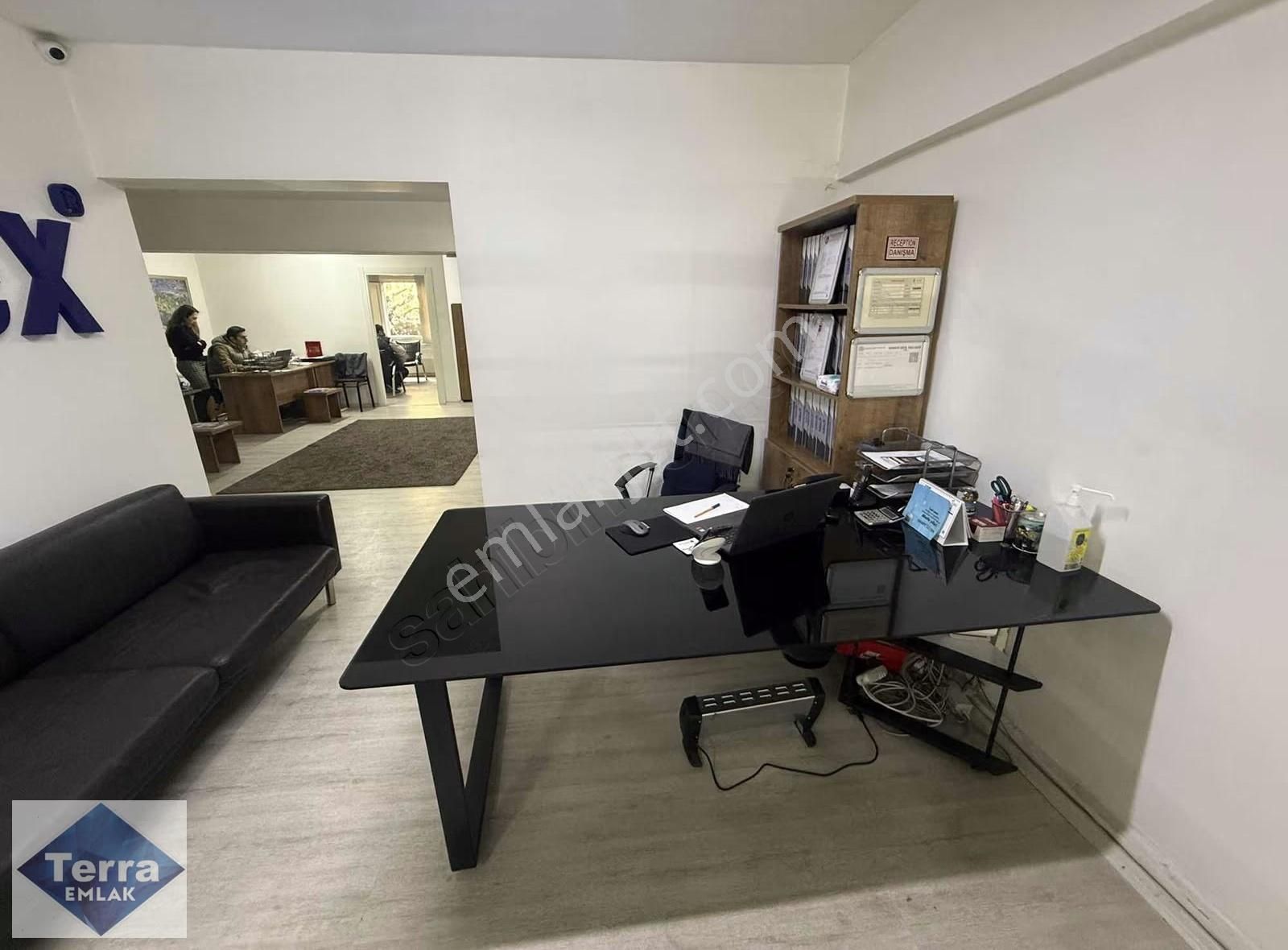 Eyyüp Topçular Çiftçi Ali Sokak 140 M2 Asma Katlı Kiralık İşyeri - Görsel 7