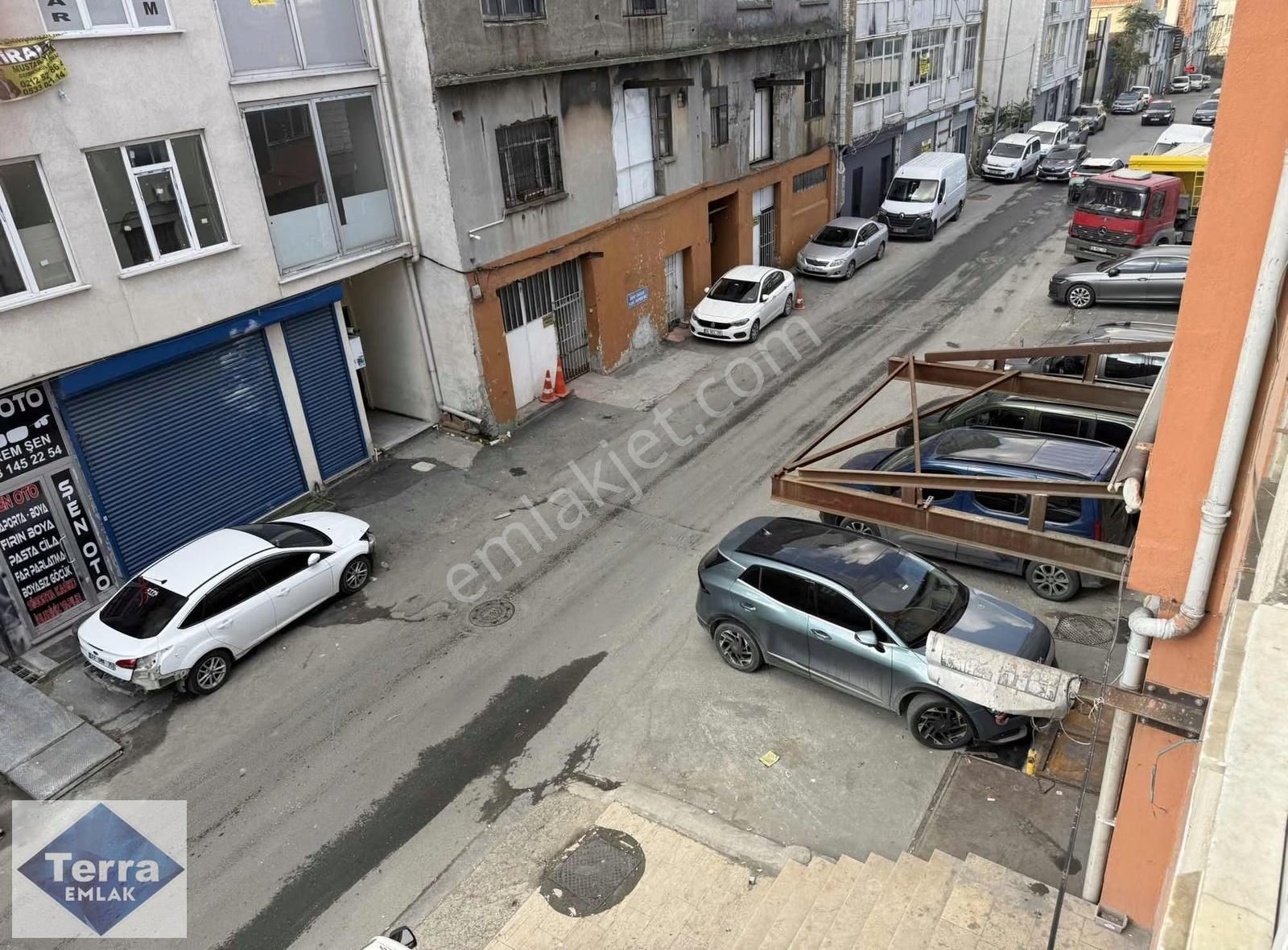 Eyyüp Topçular Çiftçi Ali Sokak 140 M2 Asma Katlı Kiralık İşyeri - Görsel 6