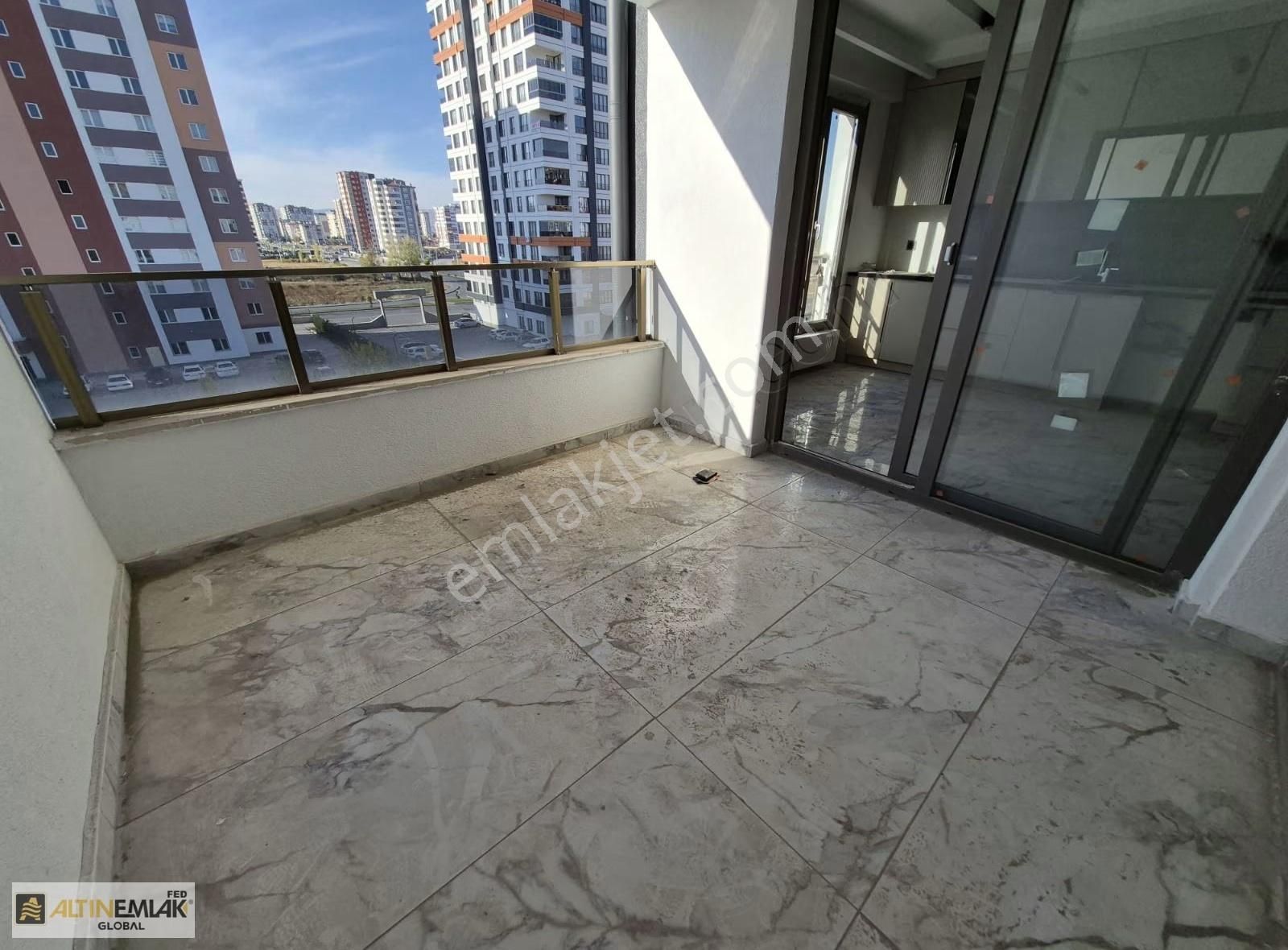 Zümrüt Mahallesi'nde Satılık Mükemmel Bir Daire - Görsel 34