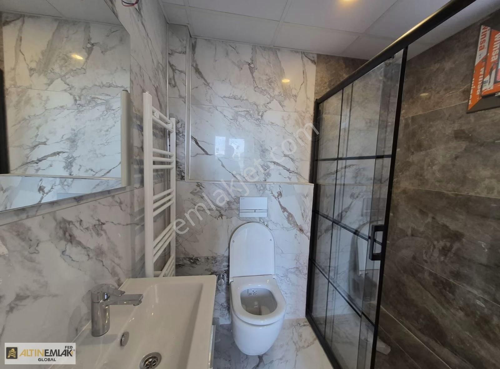 Zümrüt Mahallesi'nde Satılık Mükemmel Bir Daire - Görsel 22