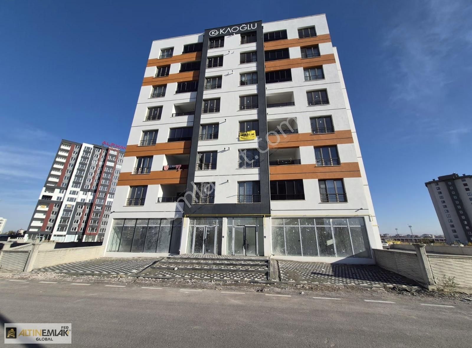 Zümrüt Mahallesi'nde Satılık Mükemmel Bir Daire