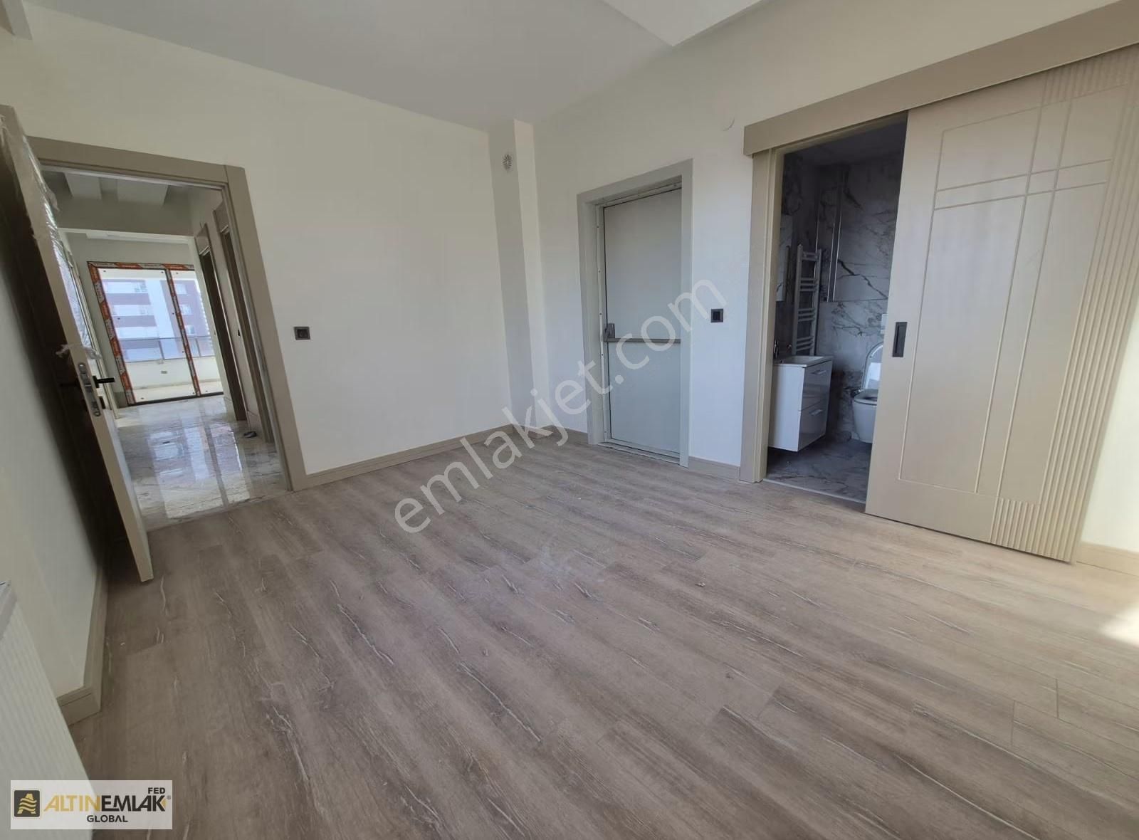 Zümrüt Mahallesi'nde Satılık Mükemmel Bir Daire - Görsel 7