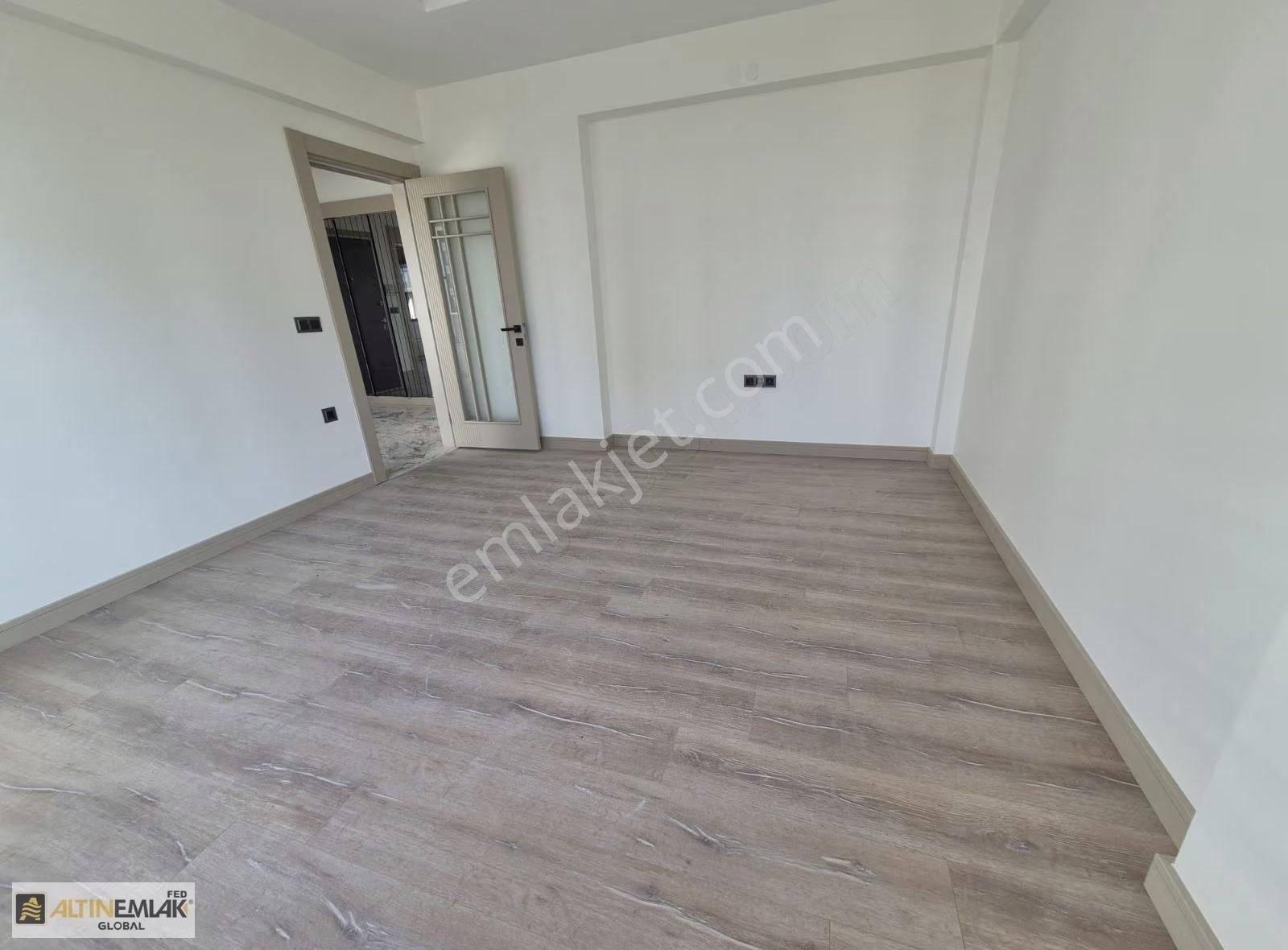 Zümrüt Mahallesi'nde Satılık Mükemmel Bir Daire - Görsel 20