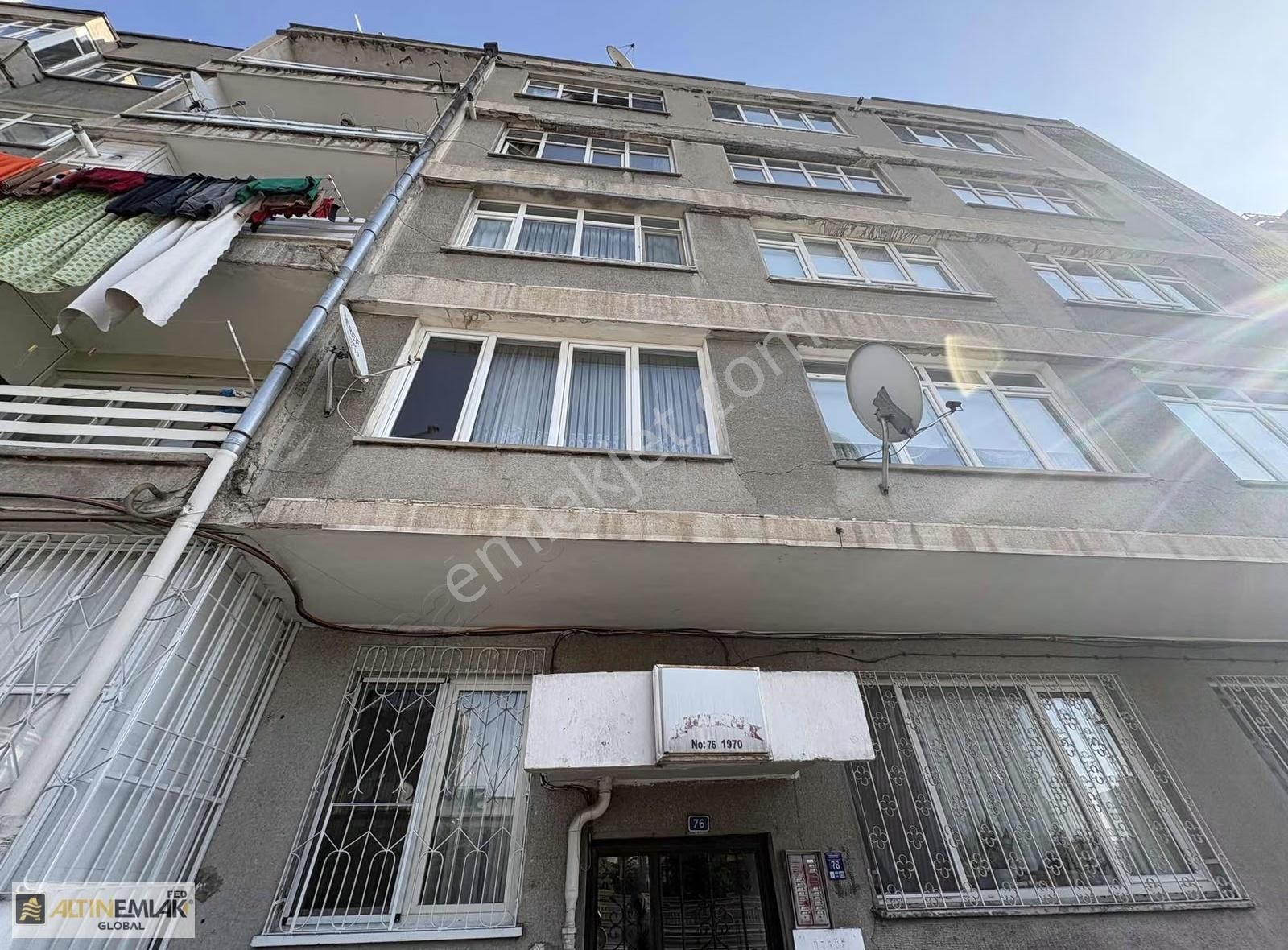 Form Karşısında Geniş 2+1 Satılık Daire