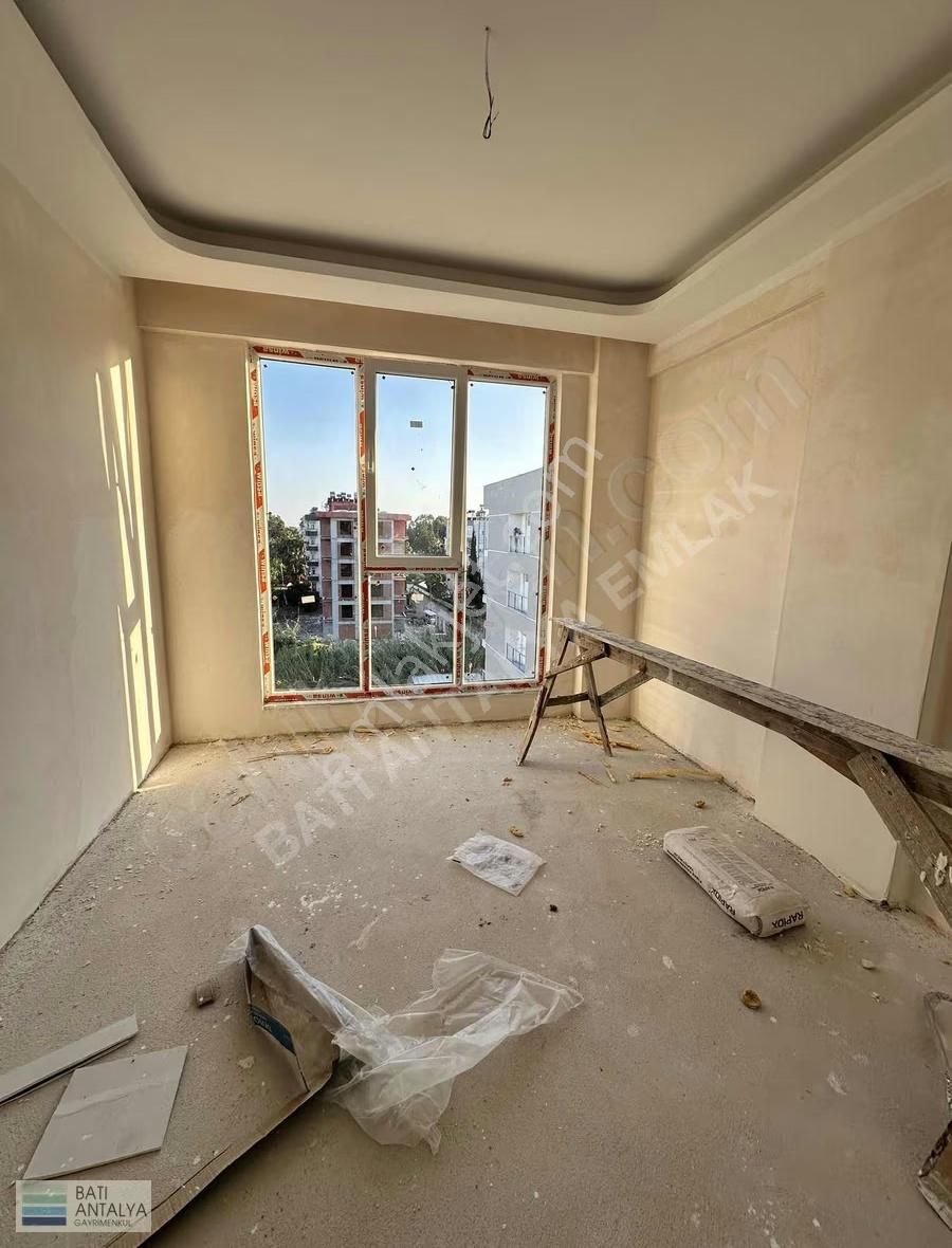 Hasyurt Sahilde Satılık Deniz Manzaralı Havuzlu 2+1 Daire - Görsel 6