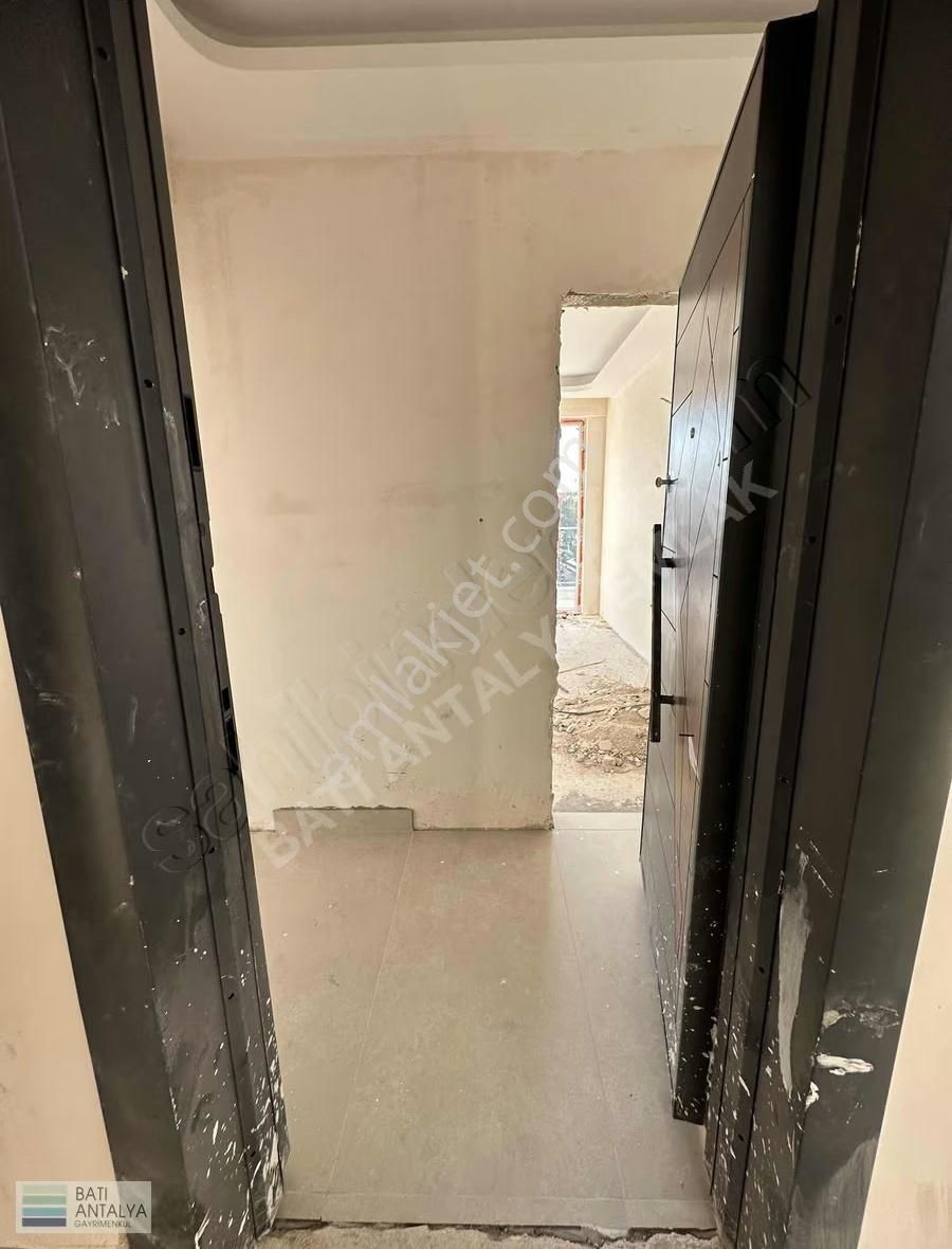 Hasyurt Sahilde Satılık Deniz Manzaralı Havuzlu 2+1 Daire - Görsel 17