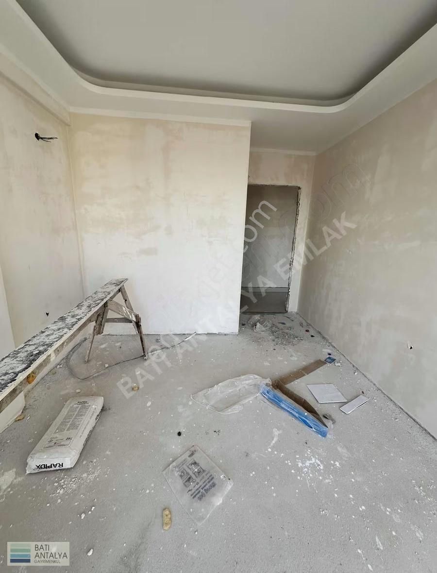 Hasyurt Sahilde Satılık Deniz Manzaralı Havuzlu 2+1 Daire - Görsel 15