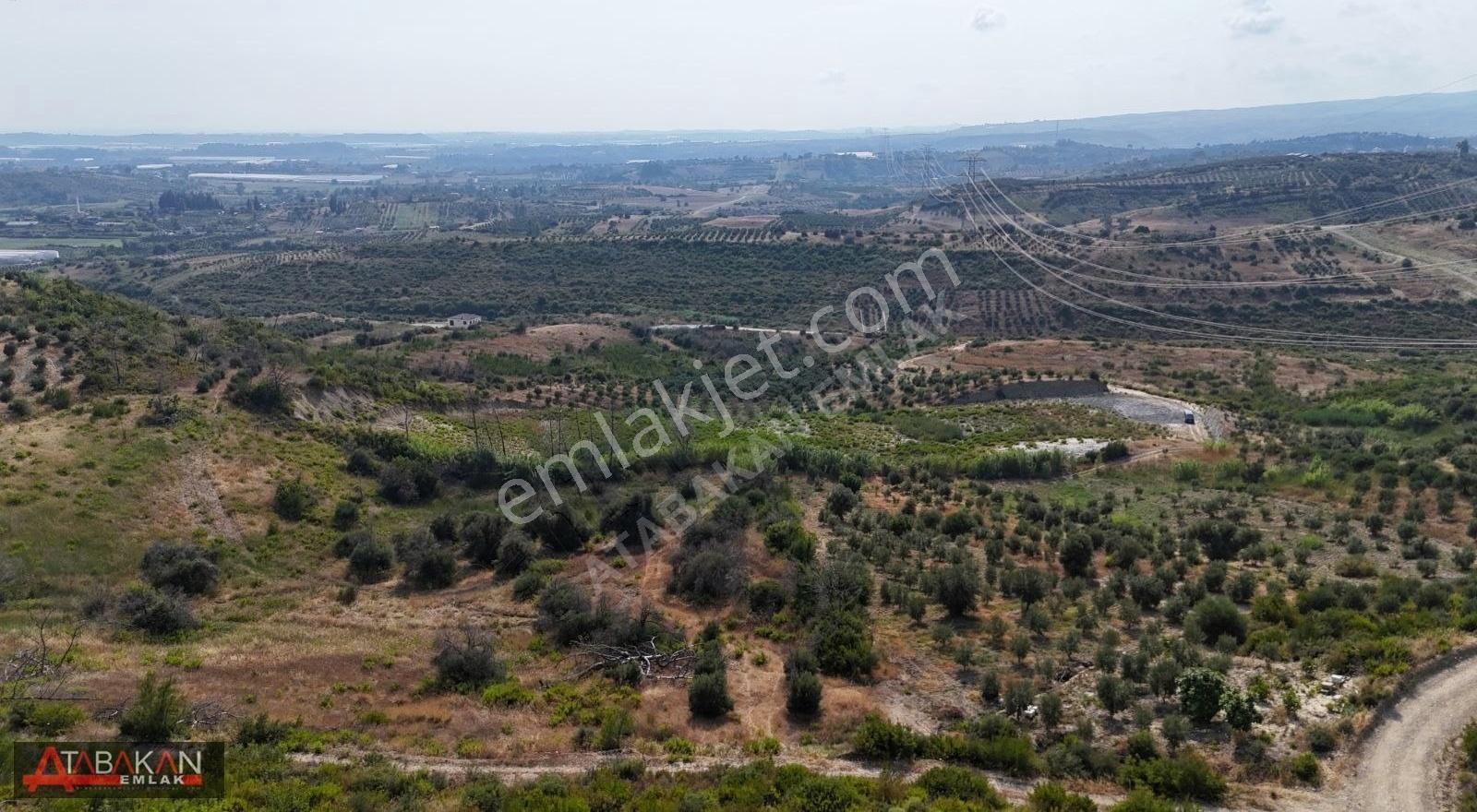 Manavgat Yukarı Işıklar Koyunde Tepelik Yerde Arazi