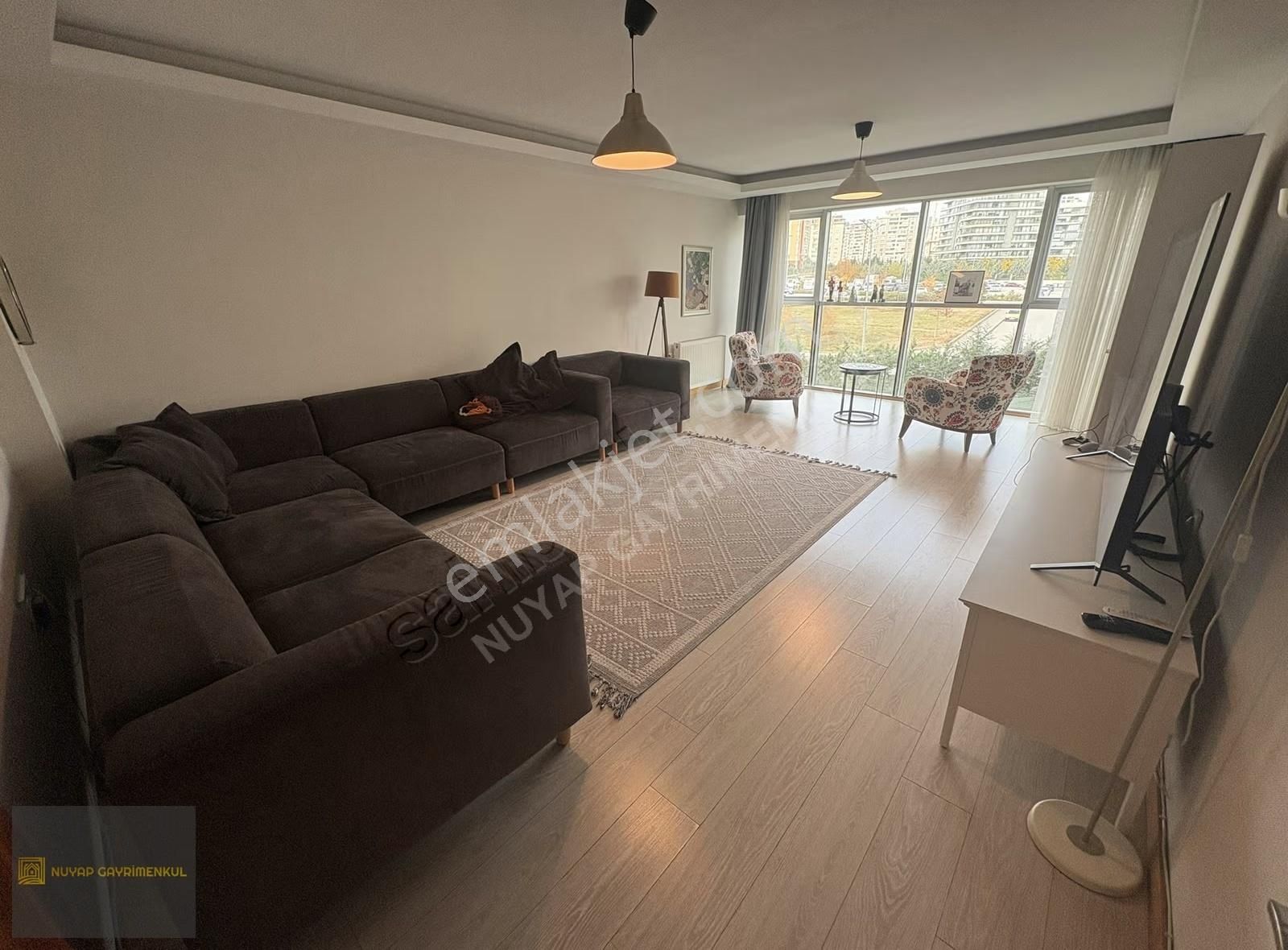 Batıkent Turgut Özal Mahallesi'nde Lüks Yapılı 4+1 Daire