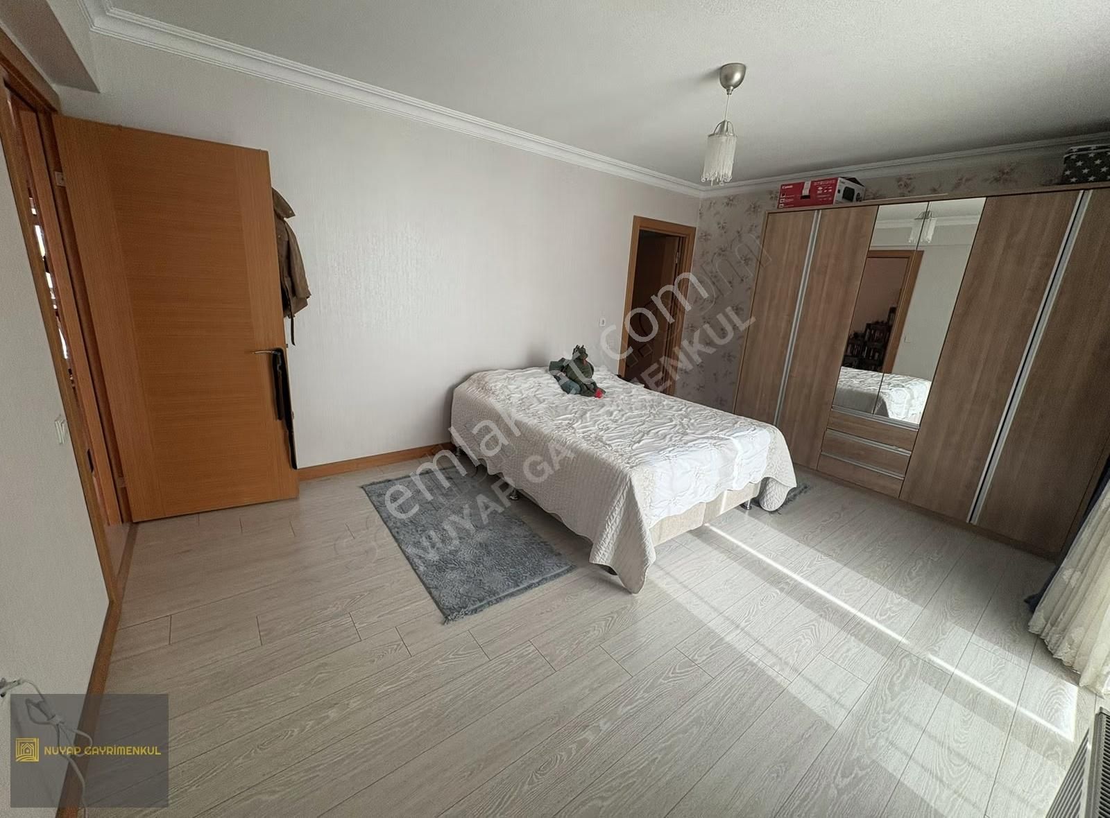 Batıkent Turgut Özal Mahallesi'nde Lüks Yapılı 4+1 Daire - Görsel 17