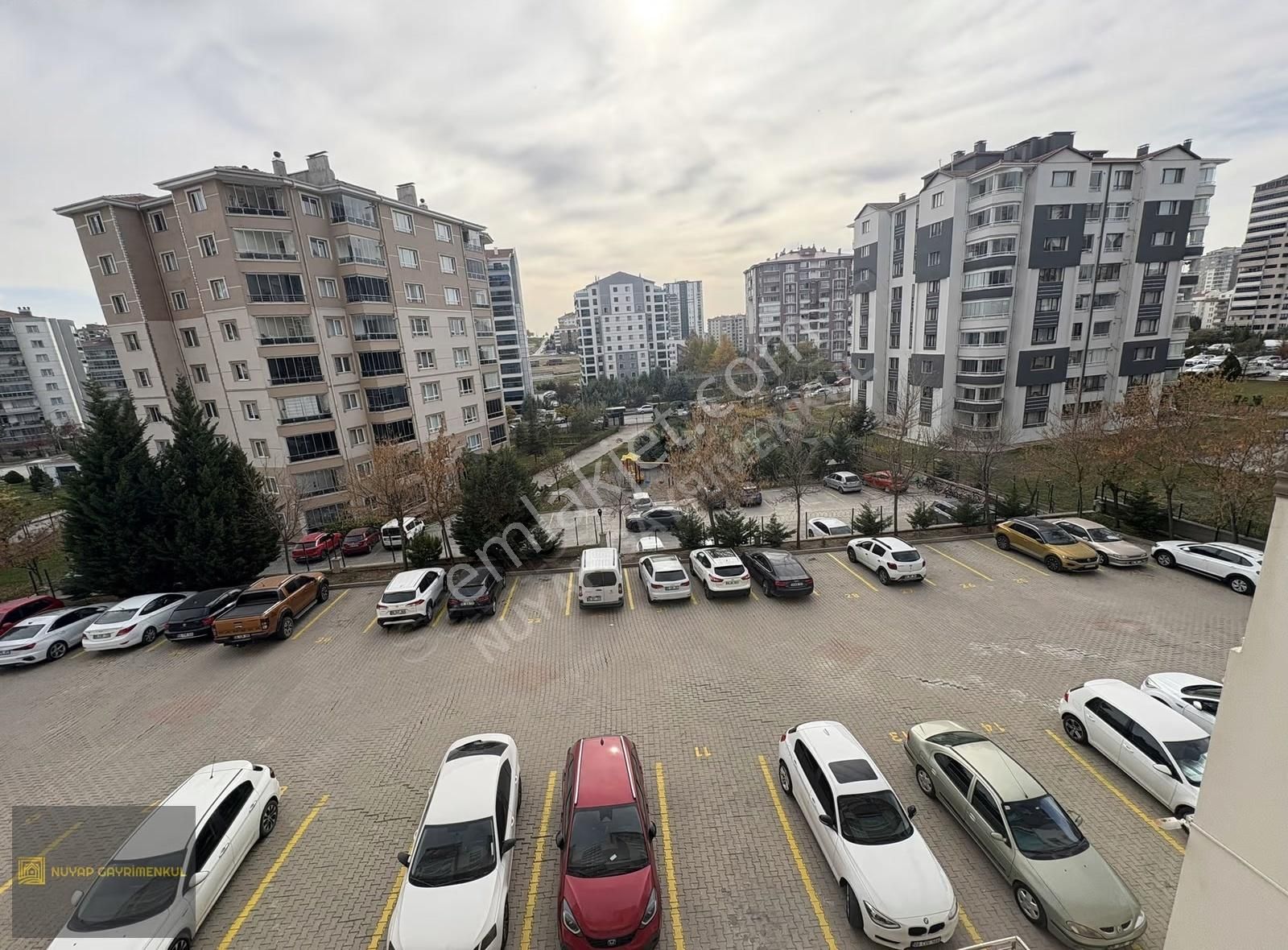 Batıkent Turgut Özal Mahallesi'nde Lüks Yapılı 4+1 Daire - Görsel 15