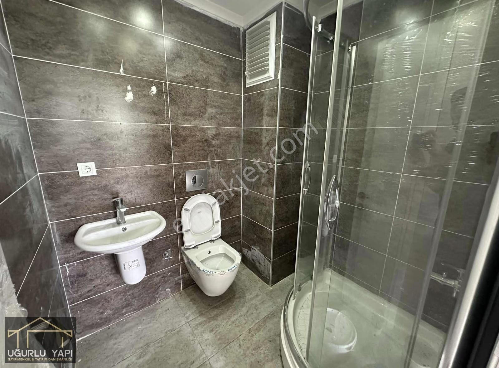 B.çekmece Fatih Mah. Site İçi Kiralık 3+1 Bahçe Katı Daire - Görsel 3