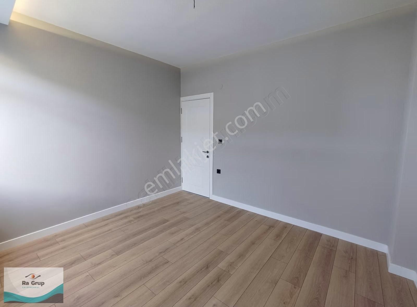 Bostanlıda Tadilatlı Asansörlü Arakat Köşe 3+1 Satılık Daire O-9 - Görsel 33