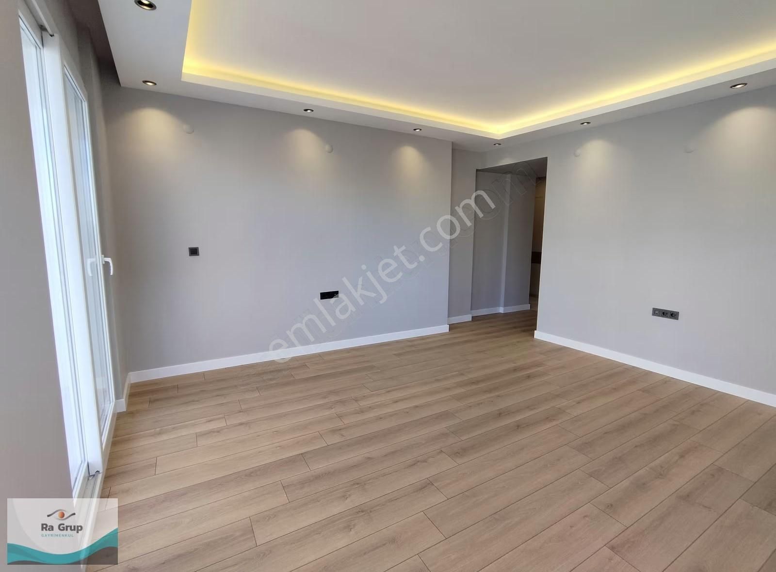 Bostanlıda Tadilatlı Asansörlü Arakat Köşe 3+1 Satılık Daire O-9 - Görsel 32