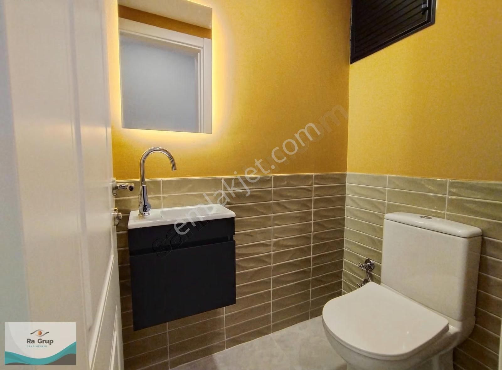 Bostanlıda Tadilatlı Asansörlü Arakat Köşe 3+1 Satılık Daire O-9 - Görsel 13