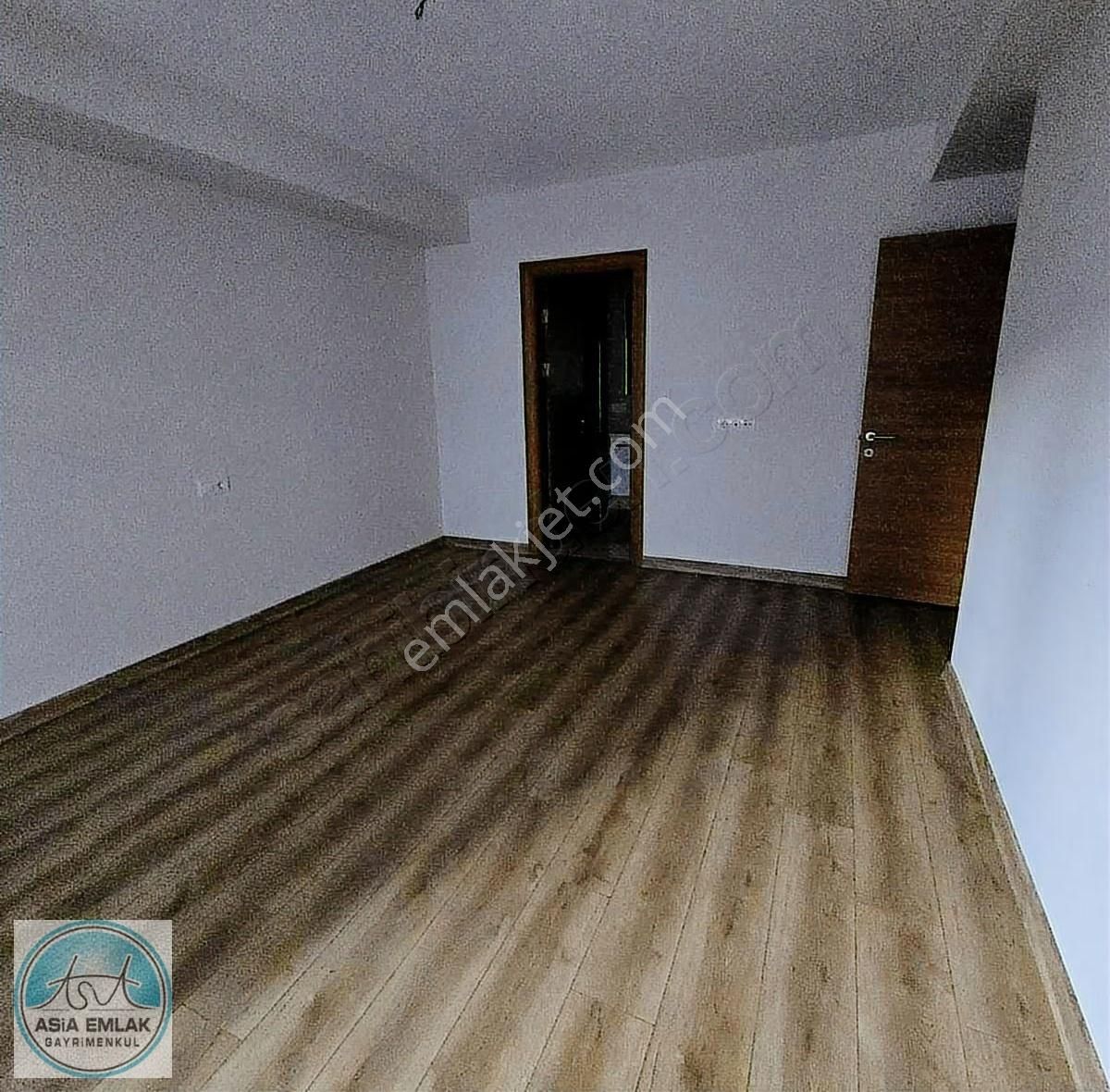 Asia'dan Koru Pendik Sitesinde Ebeveyn Banyolu 3+1 - Görsel 2